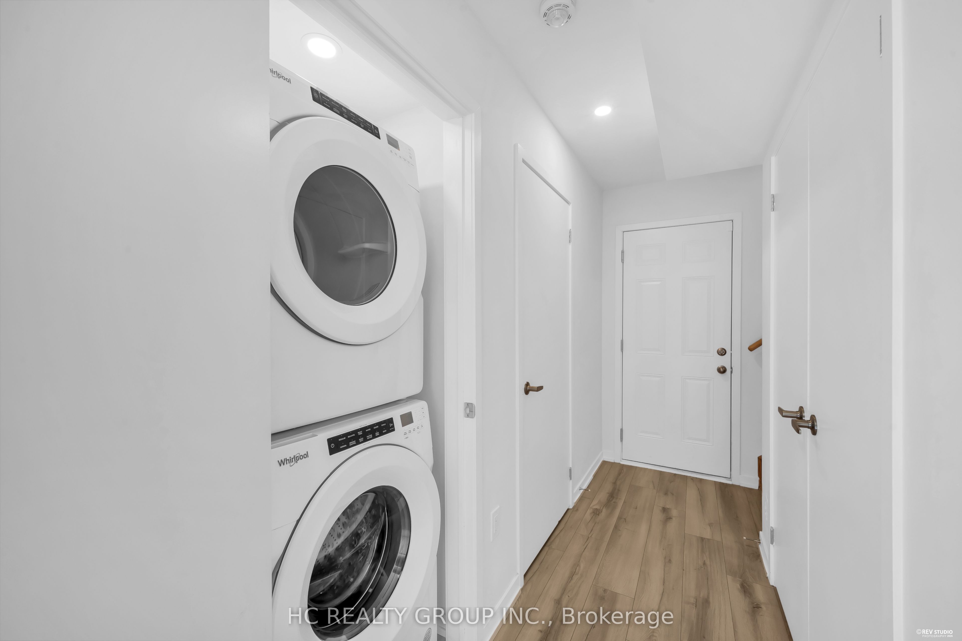 95 Crimson Forest Drive, Vaughan, ON L6A 5C6 photo 2