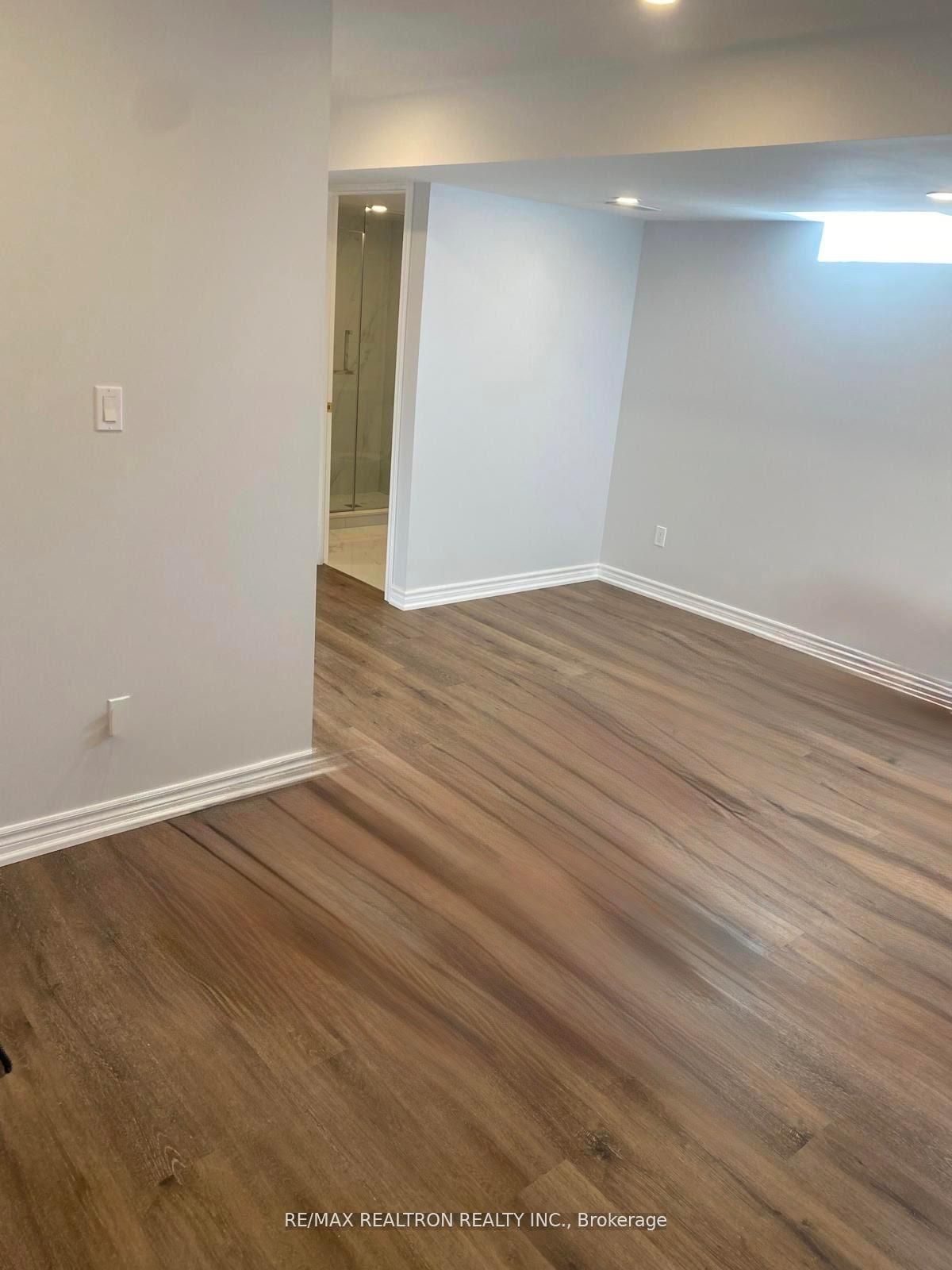 42 Israel Zilber Drive Bsmt, Vaughan, ON L6A 0H1 photo 3