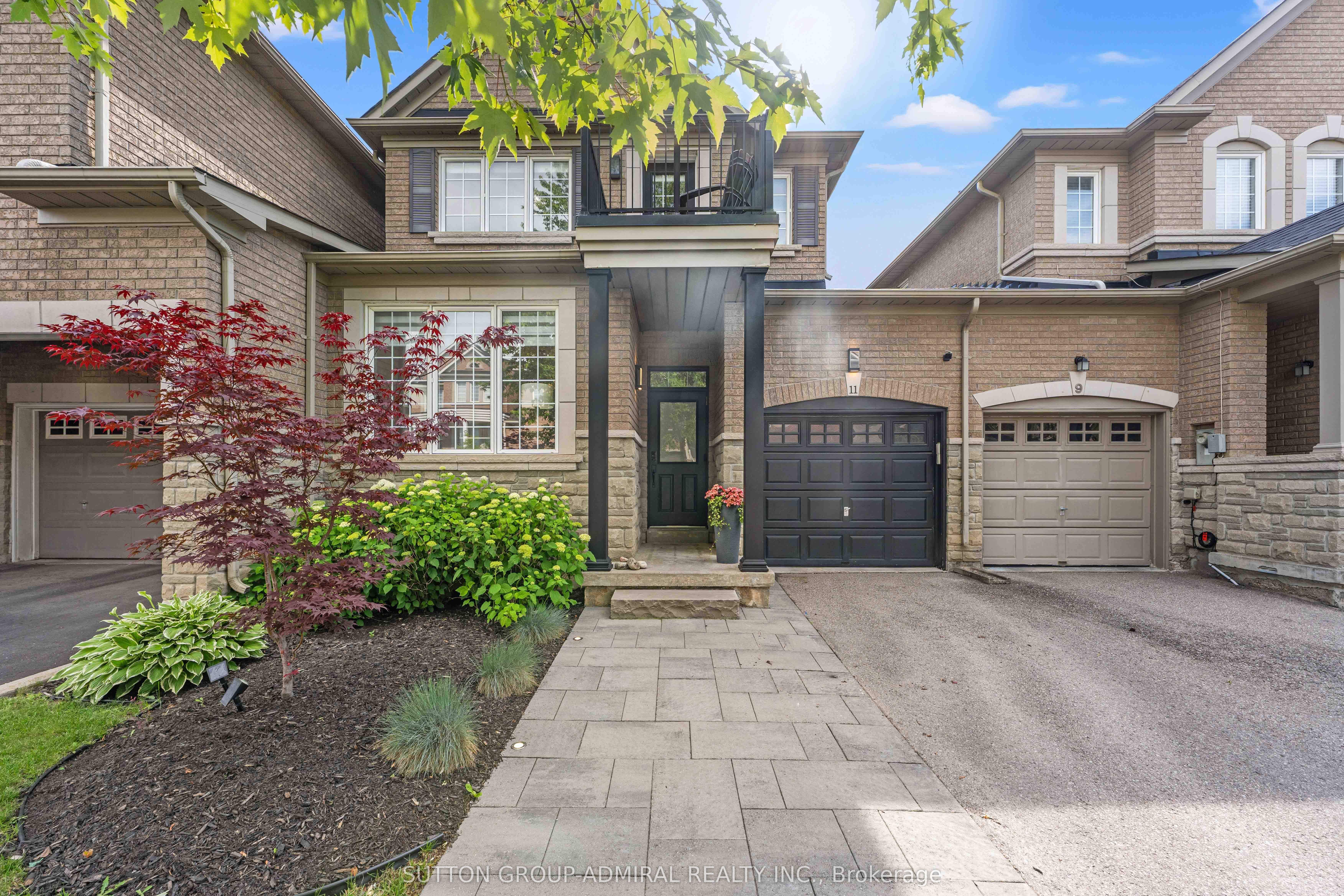 11 Clovis Street, Vaughan, ON L4J 8W6 photo 3