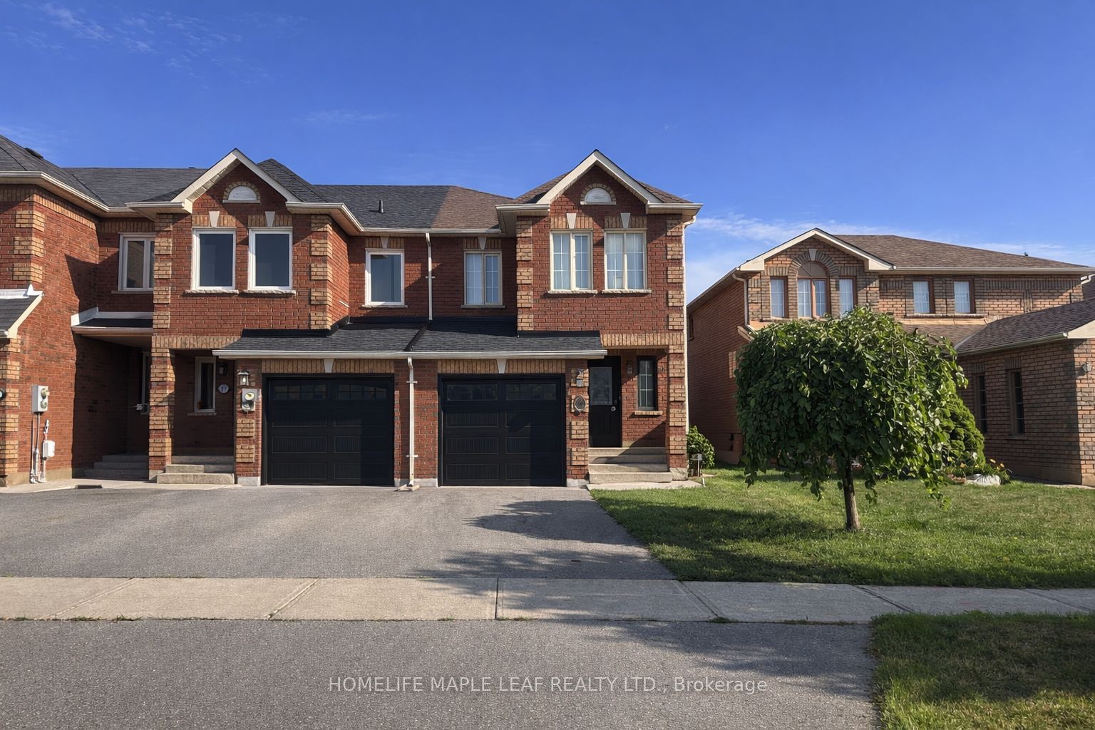 29 Stonebriar Drive, Vaughan, ON L6A 2N2 photo 3