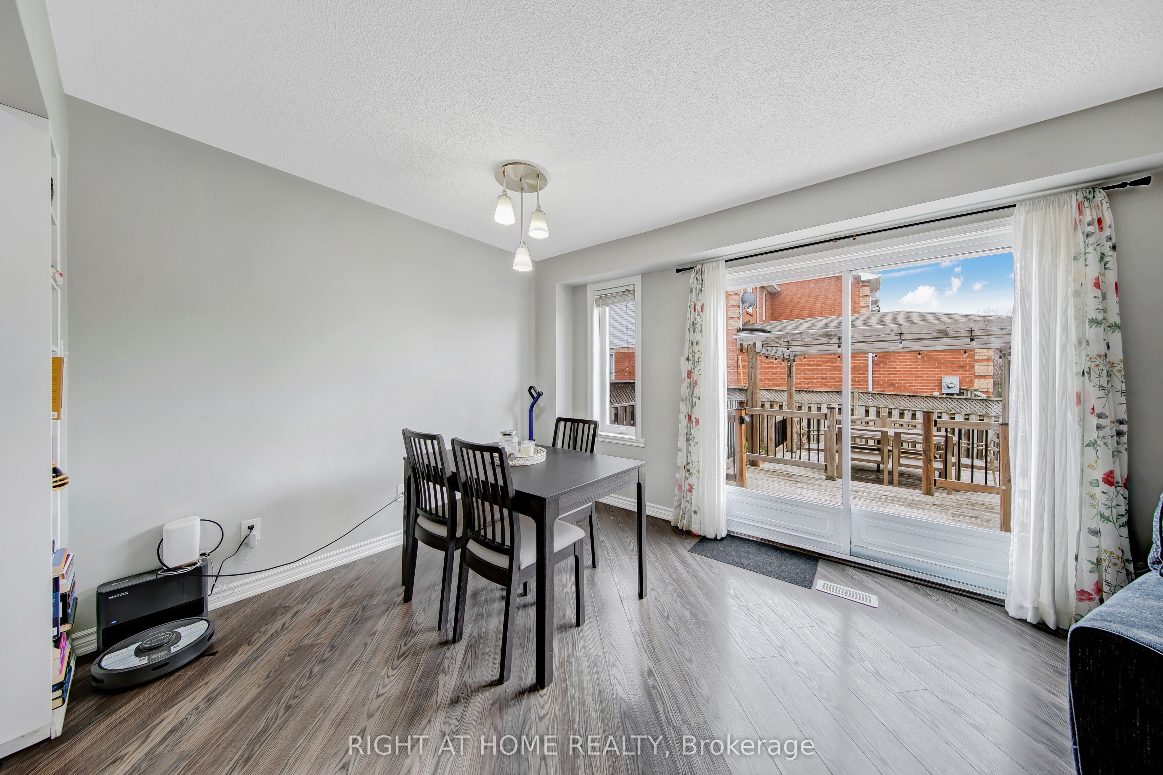 11 Potter Crescent, New Tecumseth, ON L0G 1W0 photo 5