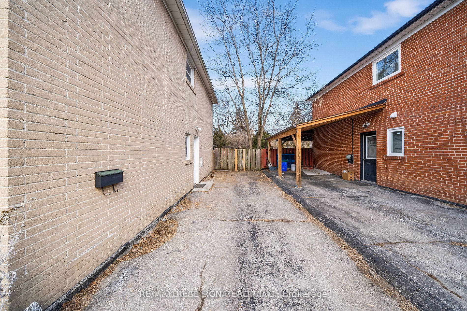 217 Altamira Road Basement, Richmond Hill, ON L4C 4C9 photo 4
