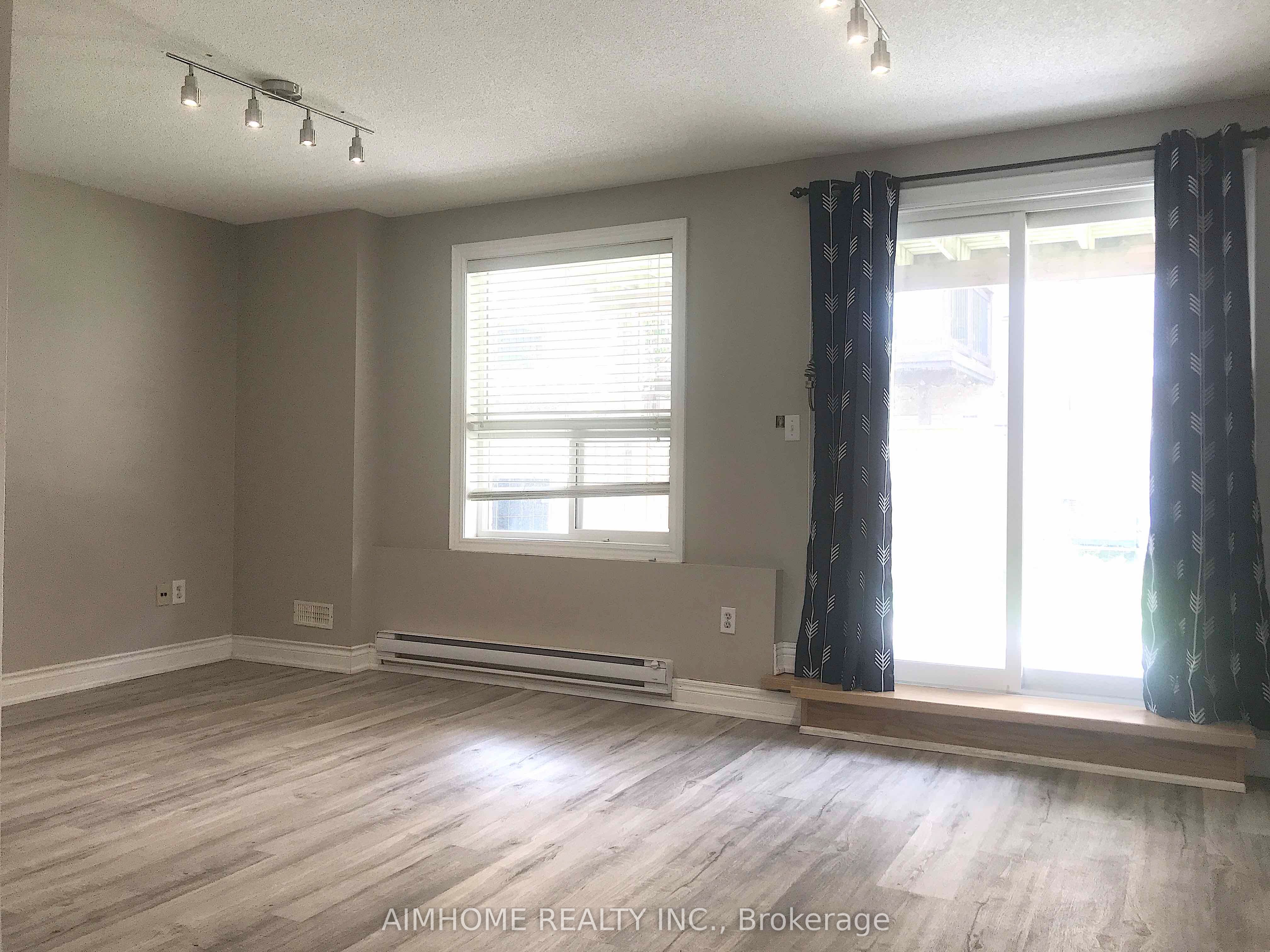 10 Portsmouth Road BSMT, Vaughan, ON L6A 3E7 photo 3