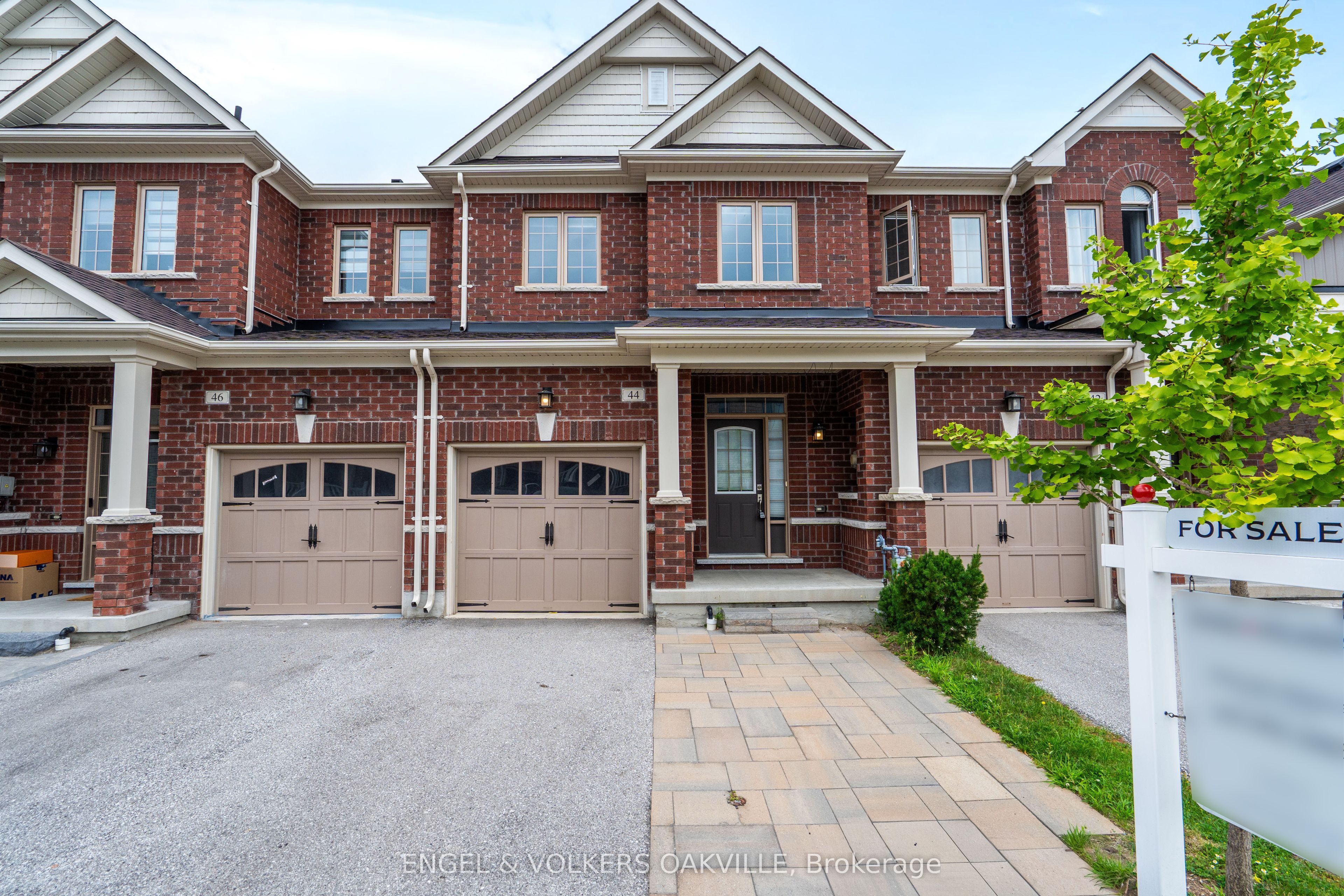 44 Clifford Crescent, New Tecumseth, ON L0G 1W0