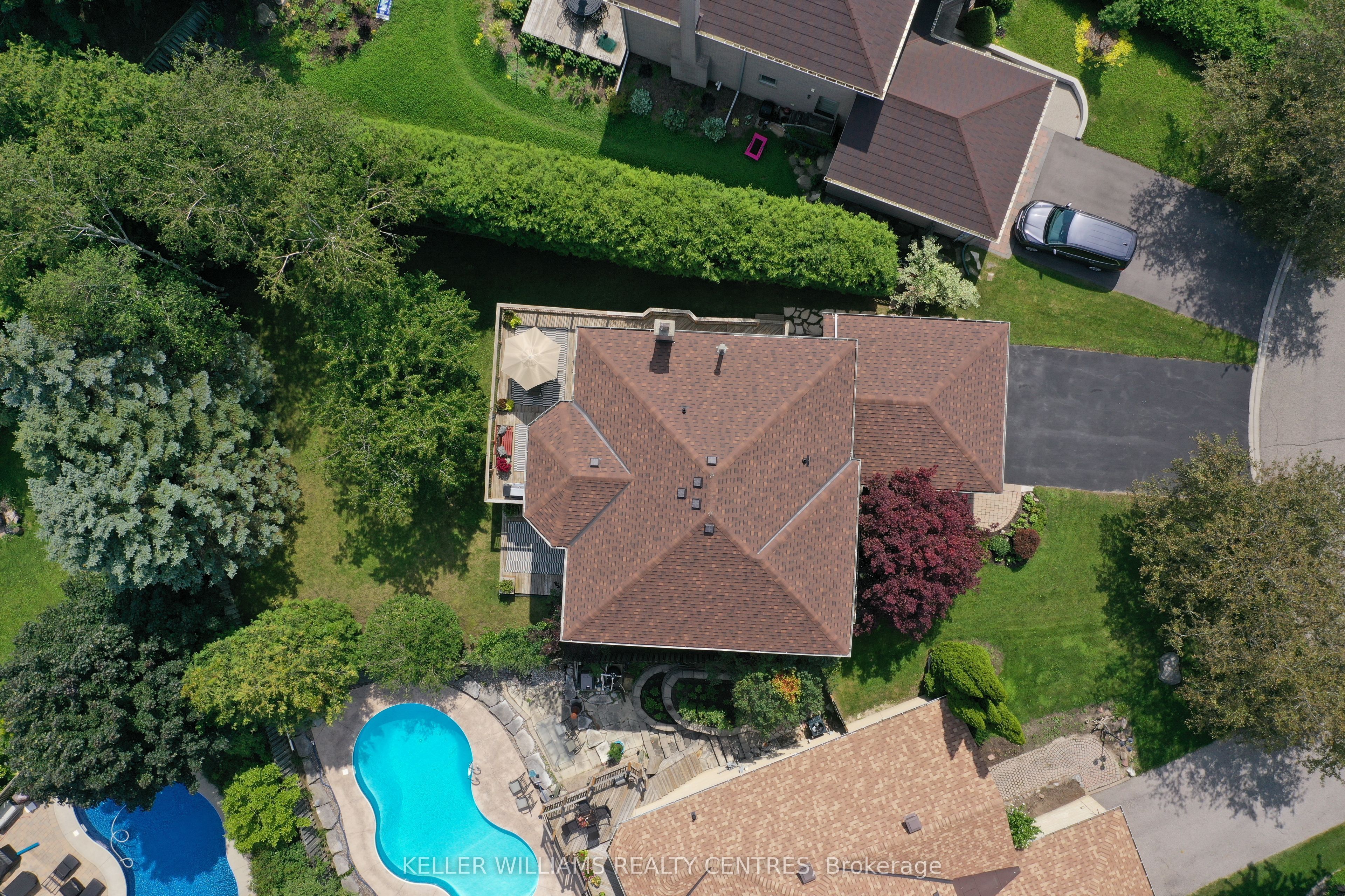 15 Beatty Crescent, Aurora, ON L4G 5V2 photo 2