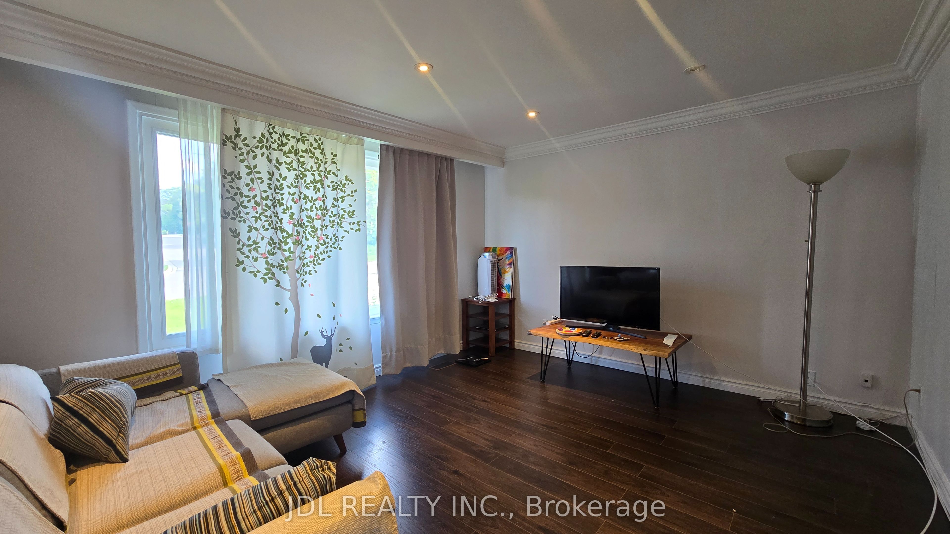 68 Meadowview Avenue Room MC, Markham, ON L3T 1K7 photo 5