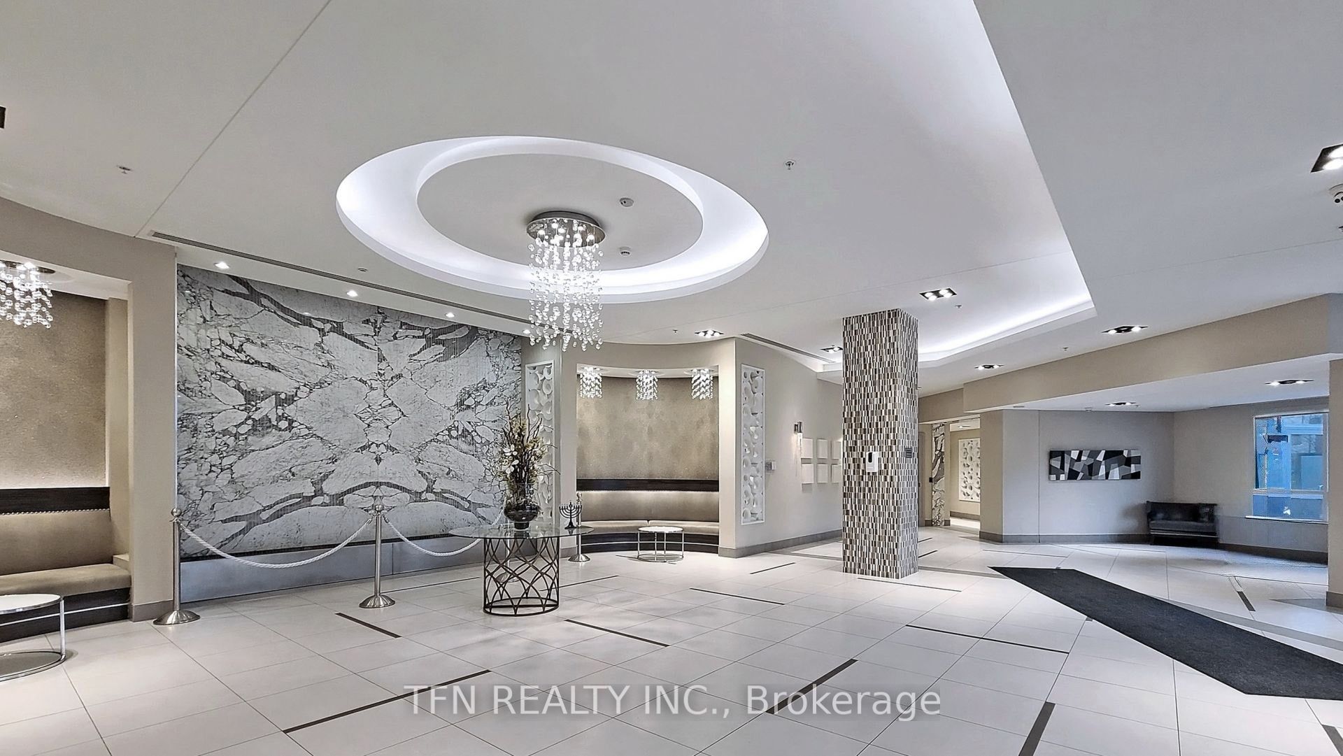 75 North Park Road S 307, Vaughan, ON L4J 0H8 photo 5