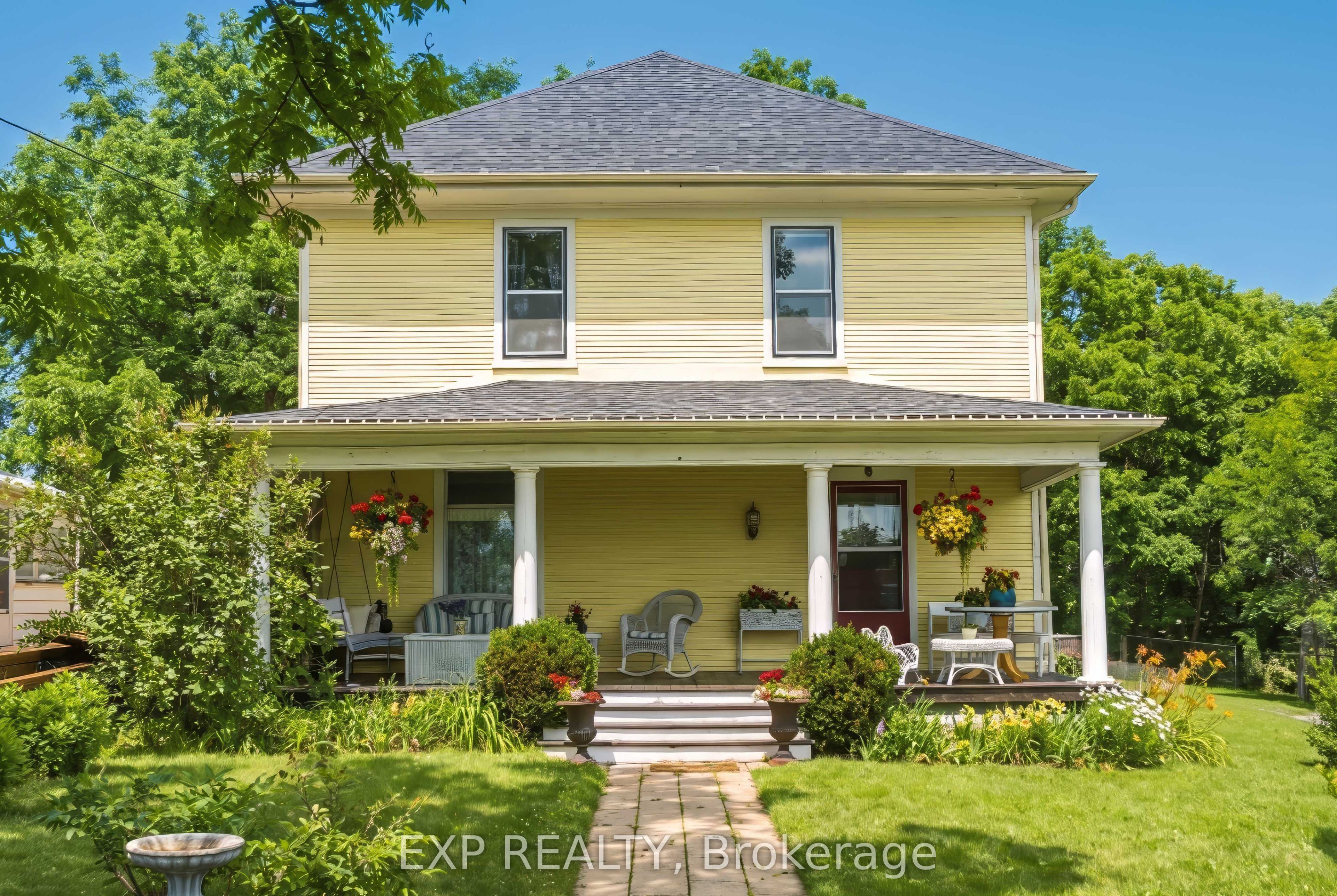 145 High Street, Georgina, ON L0E 1R0