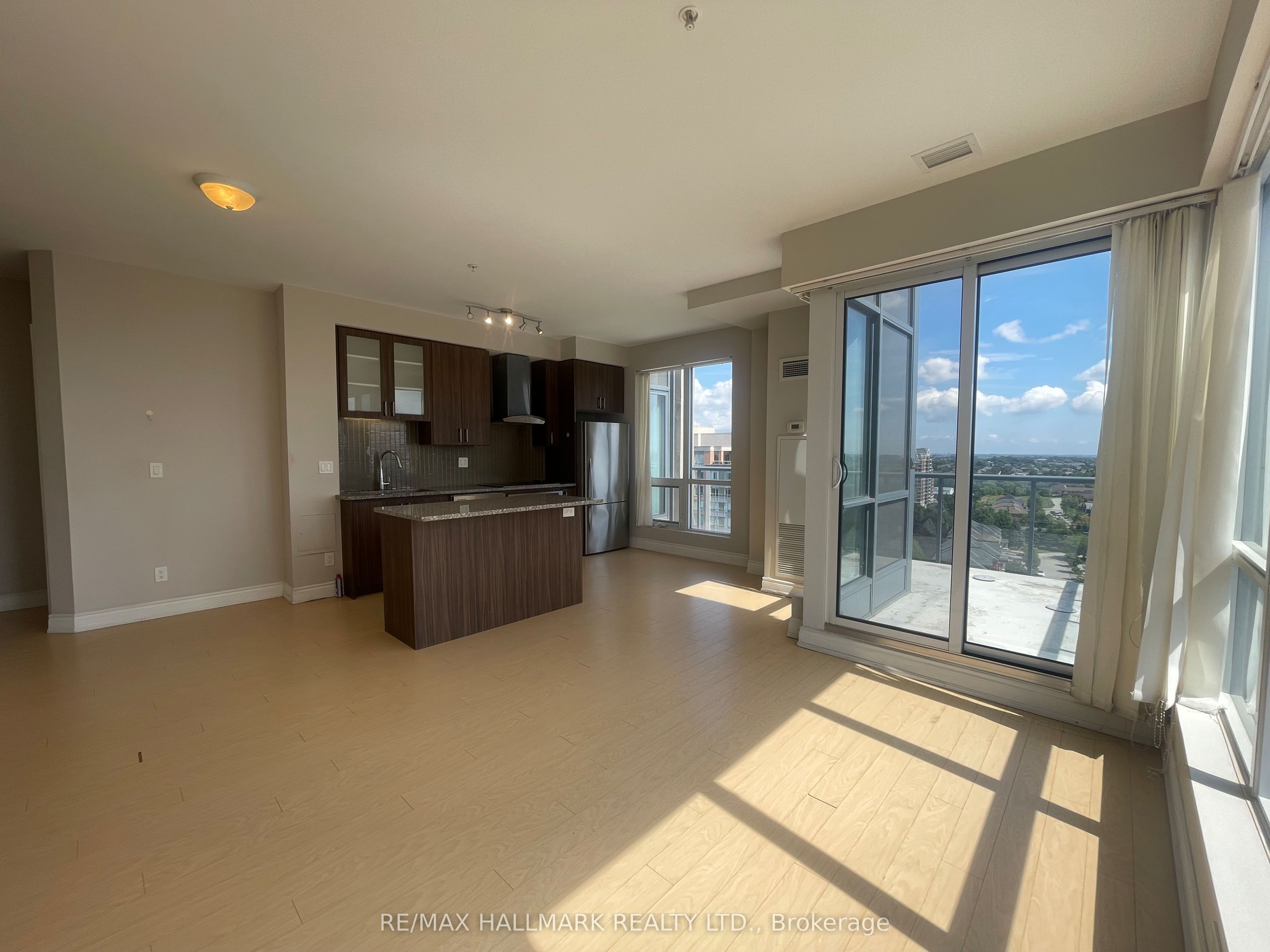 9090 Yonge Street #1608, Richmond Hill, ON L4C 6Z9 photo 4
