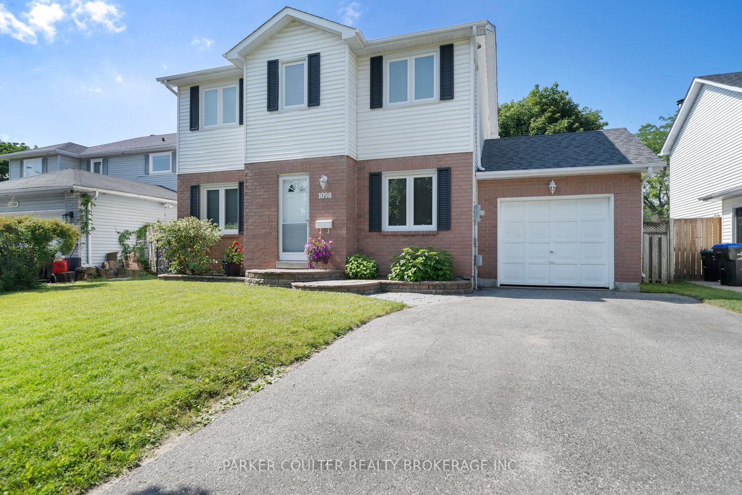 1098 Maclean Street, Innisfil, ON L9S 1W1 photo 2