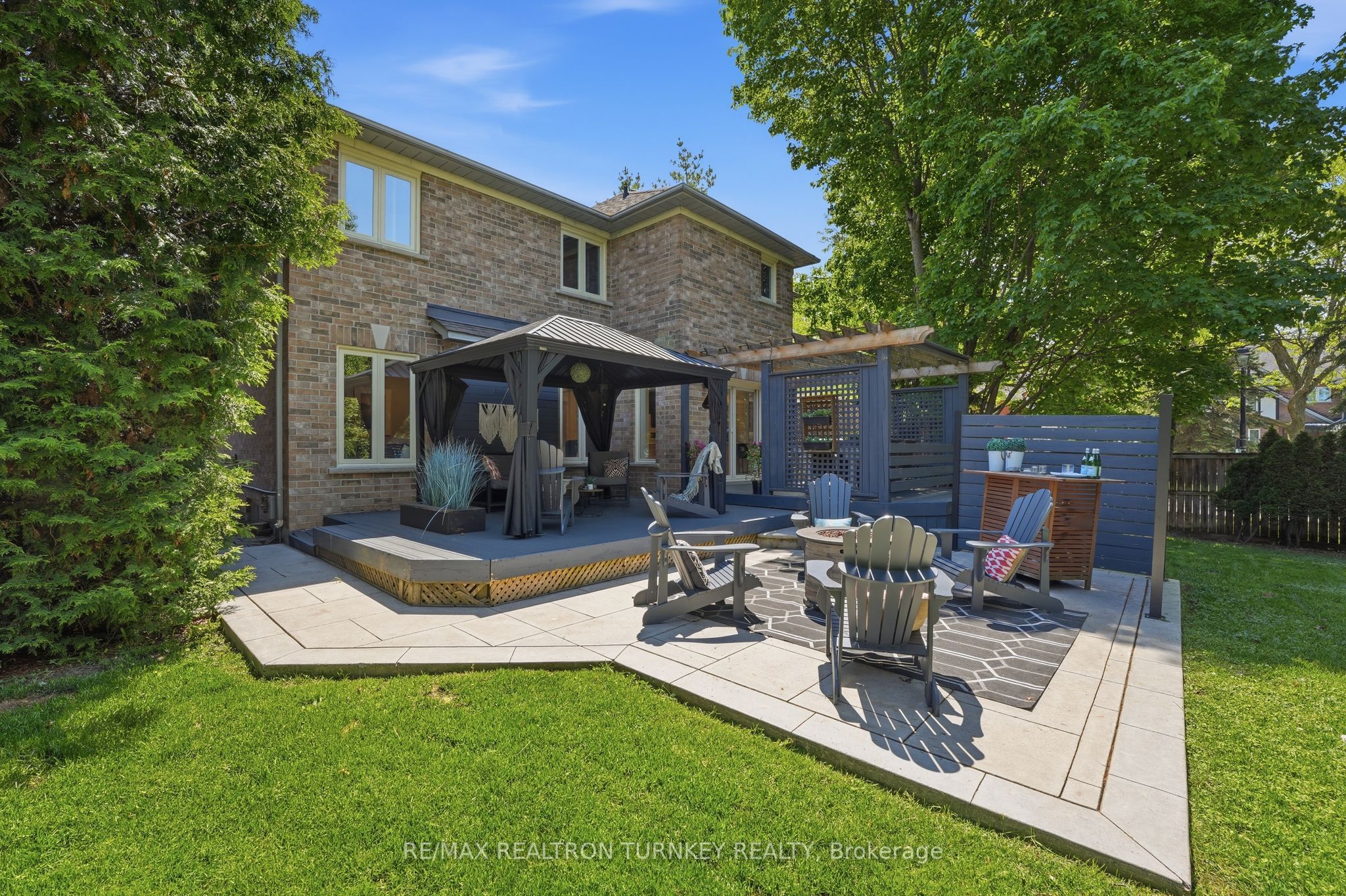818 Exceller Circle, Newmarket, ON L3X 1P6