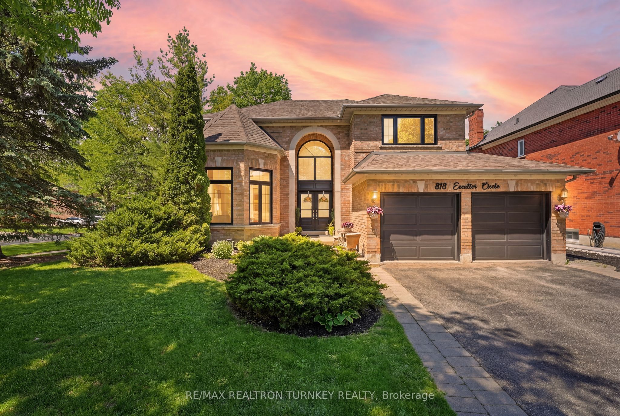818 Exceller Circle, Newmarket, ON L3X 1P6 photo 3
