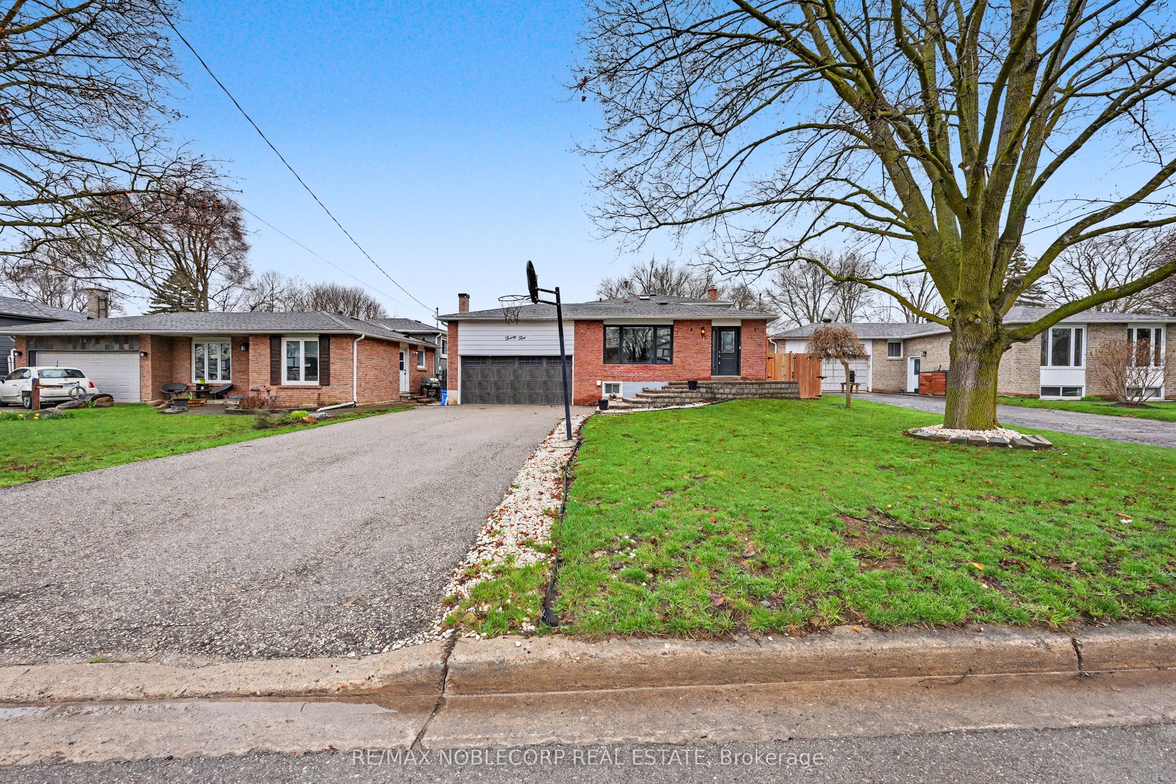 24 Maple Avenue W, New Tecumseth, ON L0G 1A0 photo 3