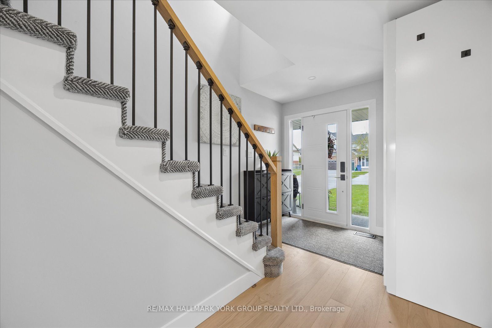 50 Hammill Heights, East Gwillimbury, ON L0G 1M0 photo 4