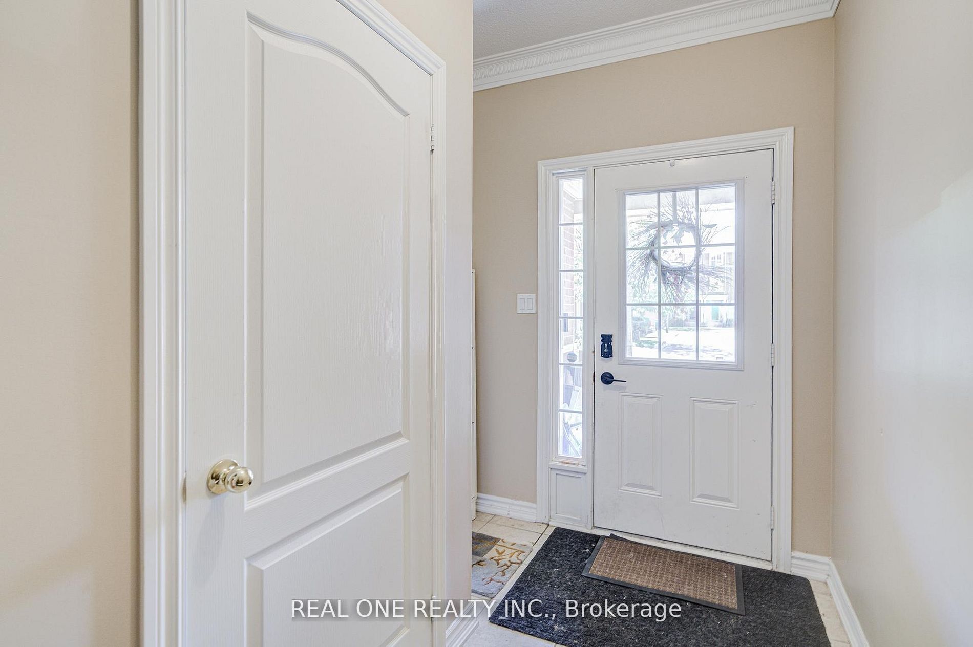 9 Ruskov Lane Upper, Markham, ON L6C 0N9 photo 3