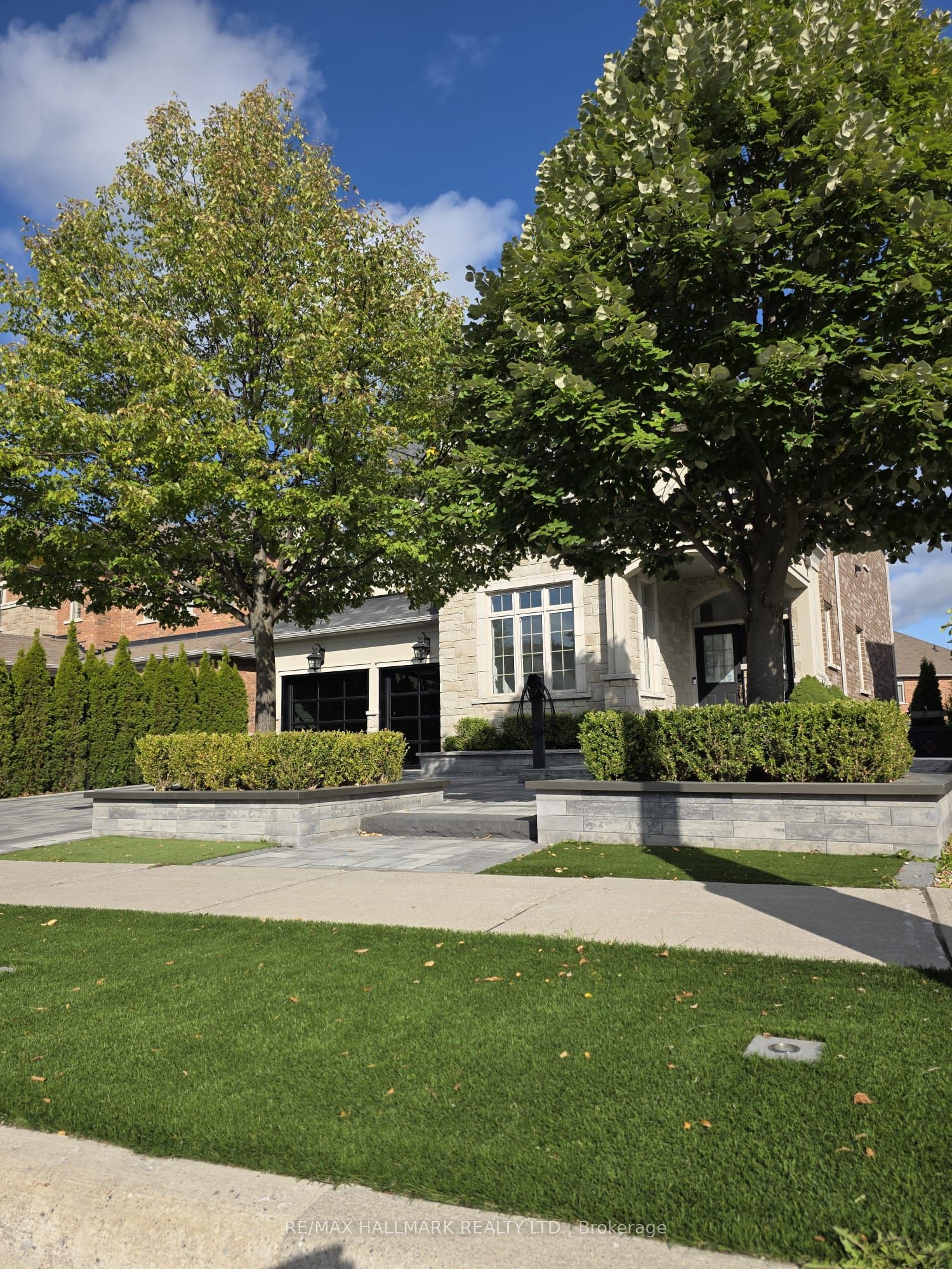 1135 Cenotaph Boulevard, Newmarket, ON L3X 0A7 photo 5
