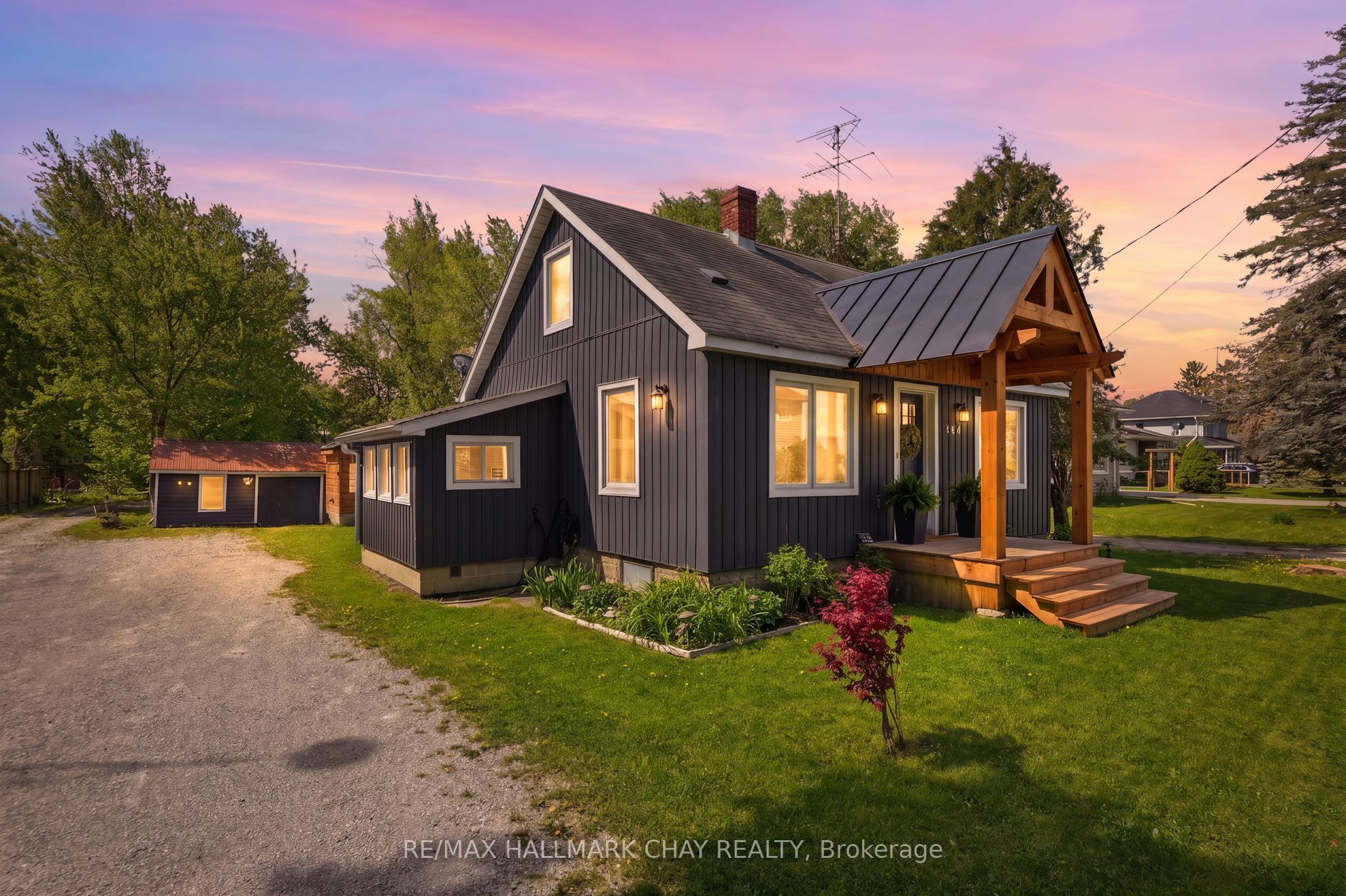 147 Murphy Road Main Unit, Essa, ON L0M 1B1