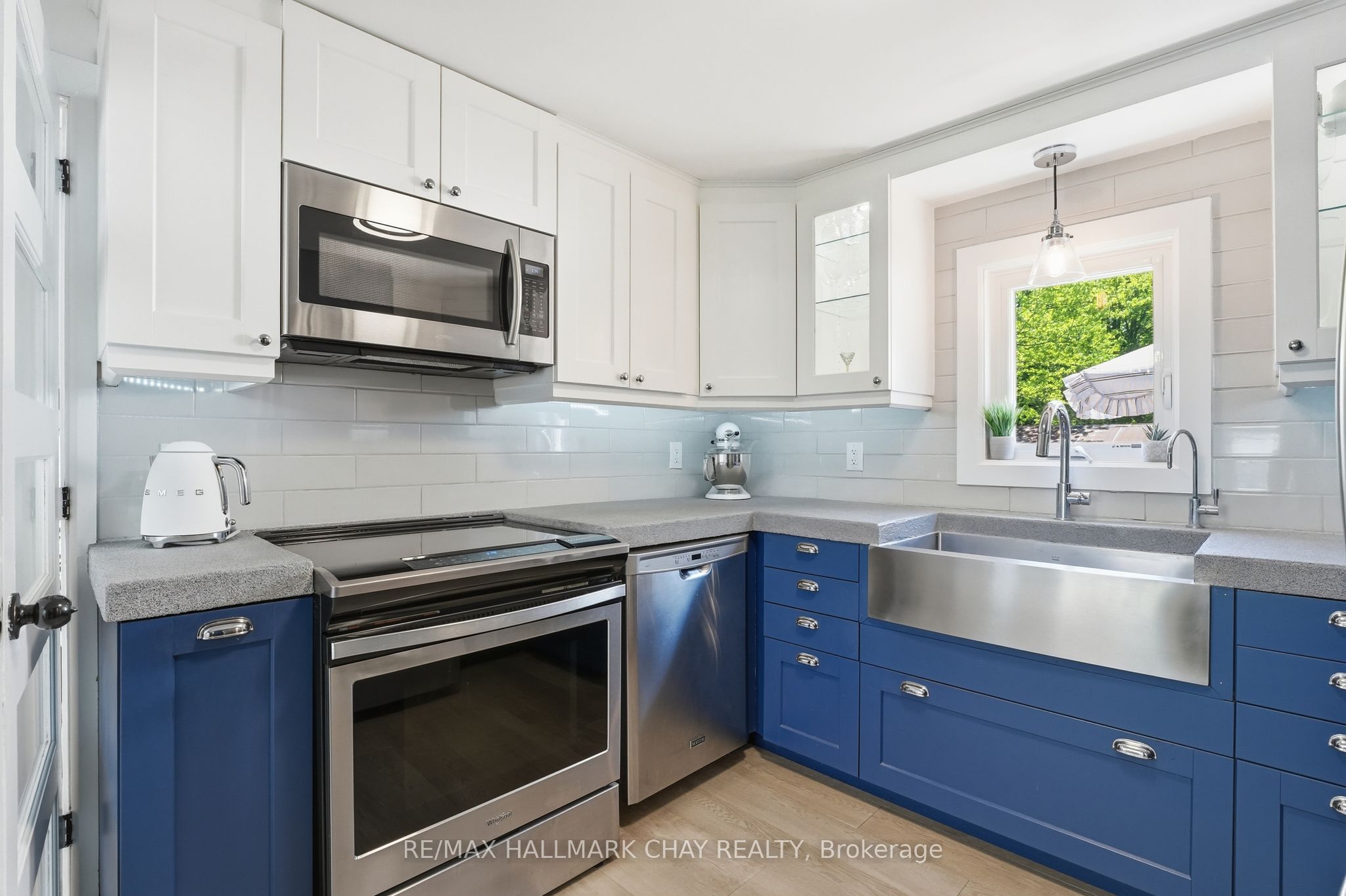 147 Murphy Road Main Unit, Essa, ON L0M 1B1 photo 3