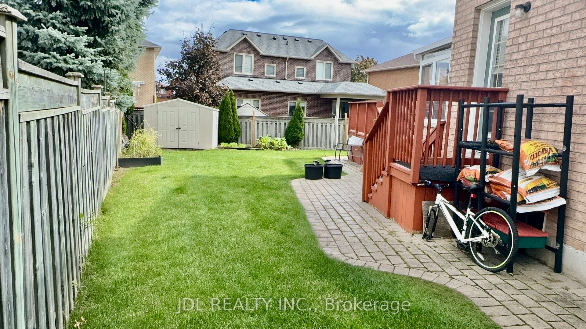21 Brookgreene Crescent, Richmond Hill, ON L4C 0M1 photo 2