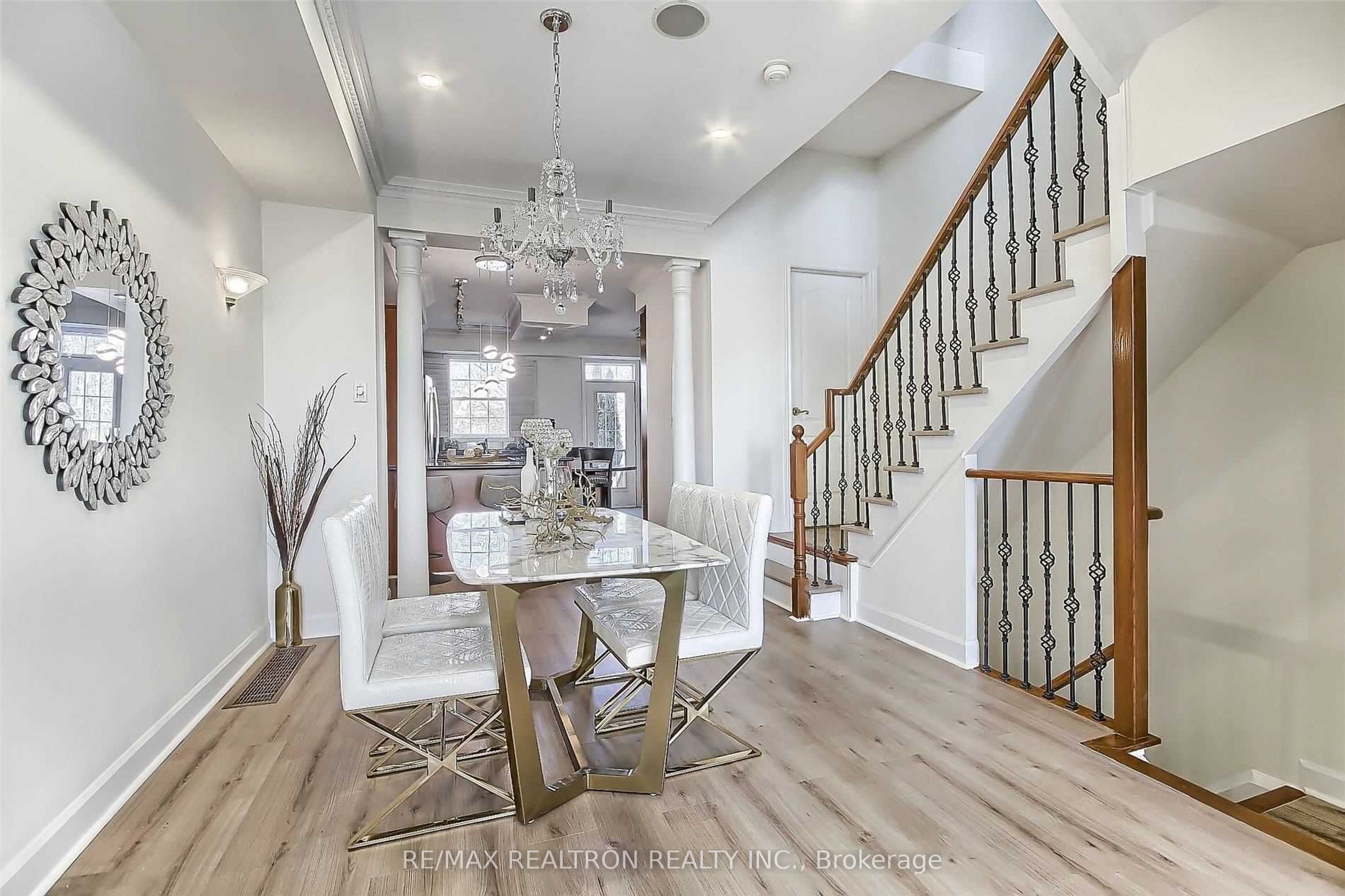 6 Leonard Street 3, Richmond Hill, ON L4C 0L6 photo 5
