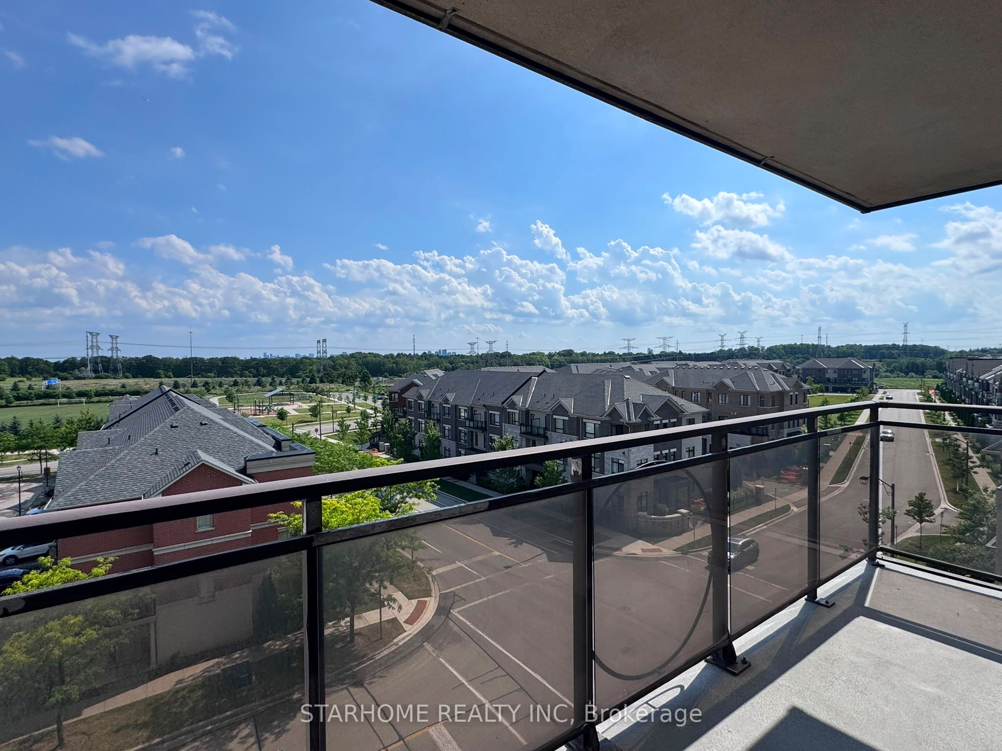 51 Saddlecreek Drive 605, Markham, ON L3T 7Z1 photo 5