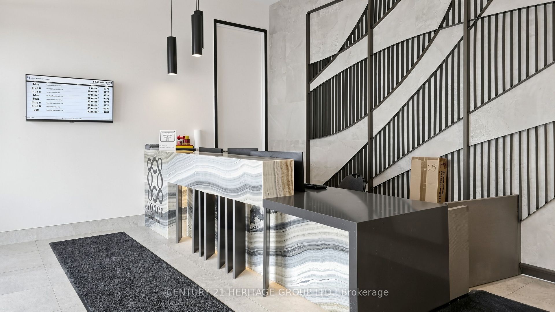 8888 Yonge Street 622, Richmond Hill, ON L4C 5V6 photo 4