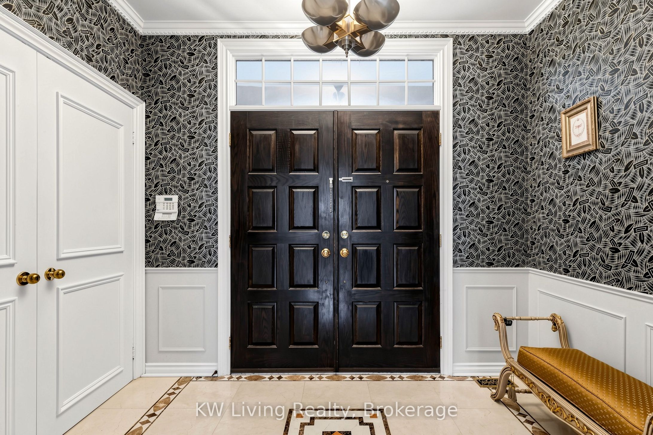 28 Edmund Crescent, Richmond Hill, ON L4B 2X8 photo 4