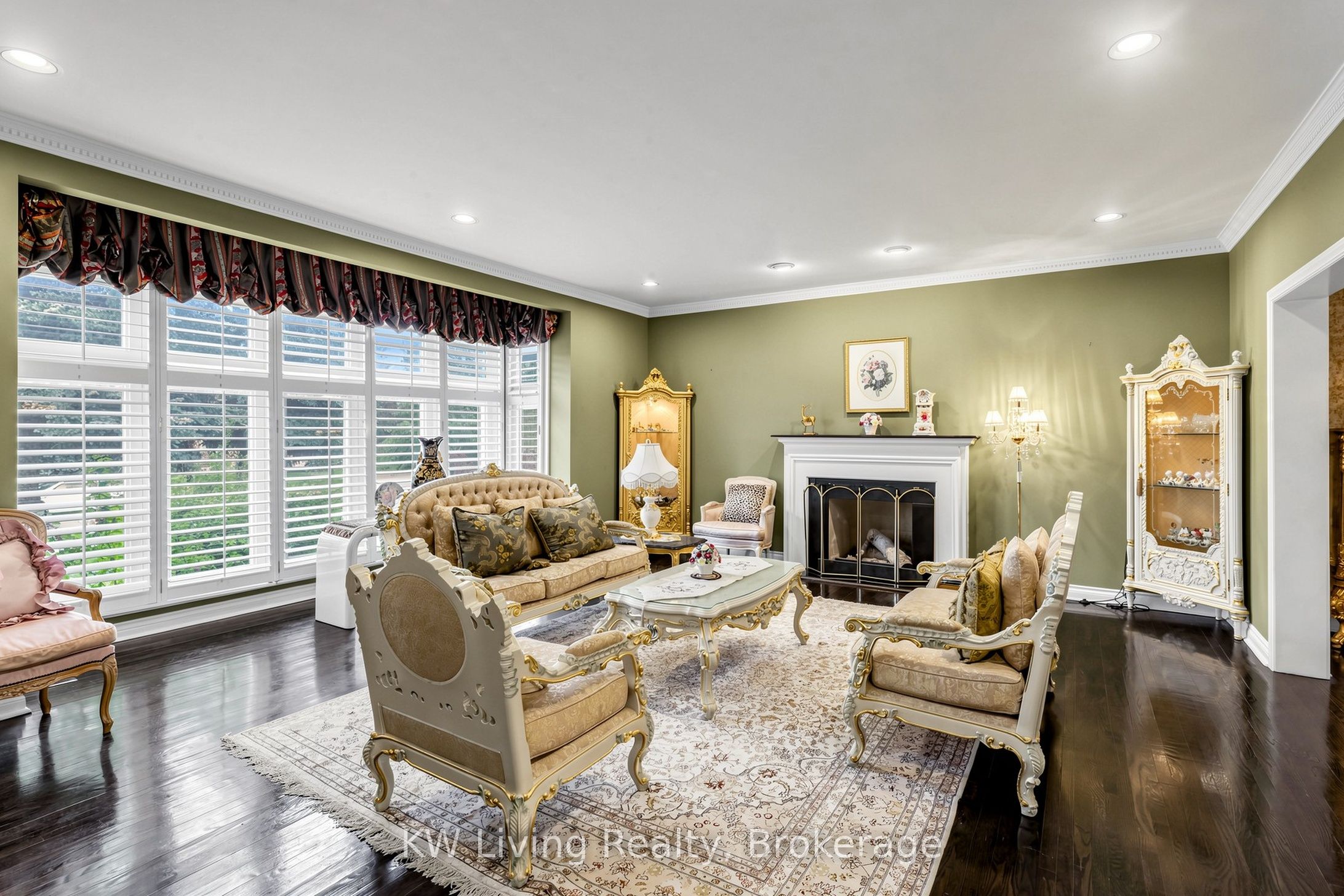 28 Edmund Crescent, Richmond Hill, ON L4B 2X8 photo 5