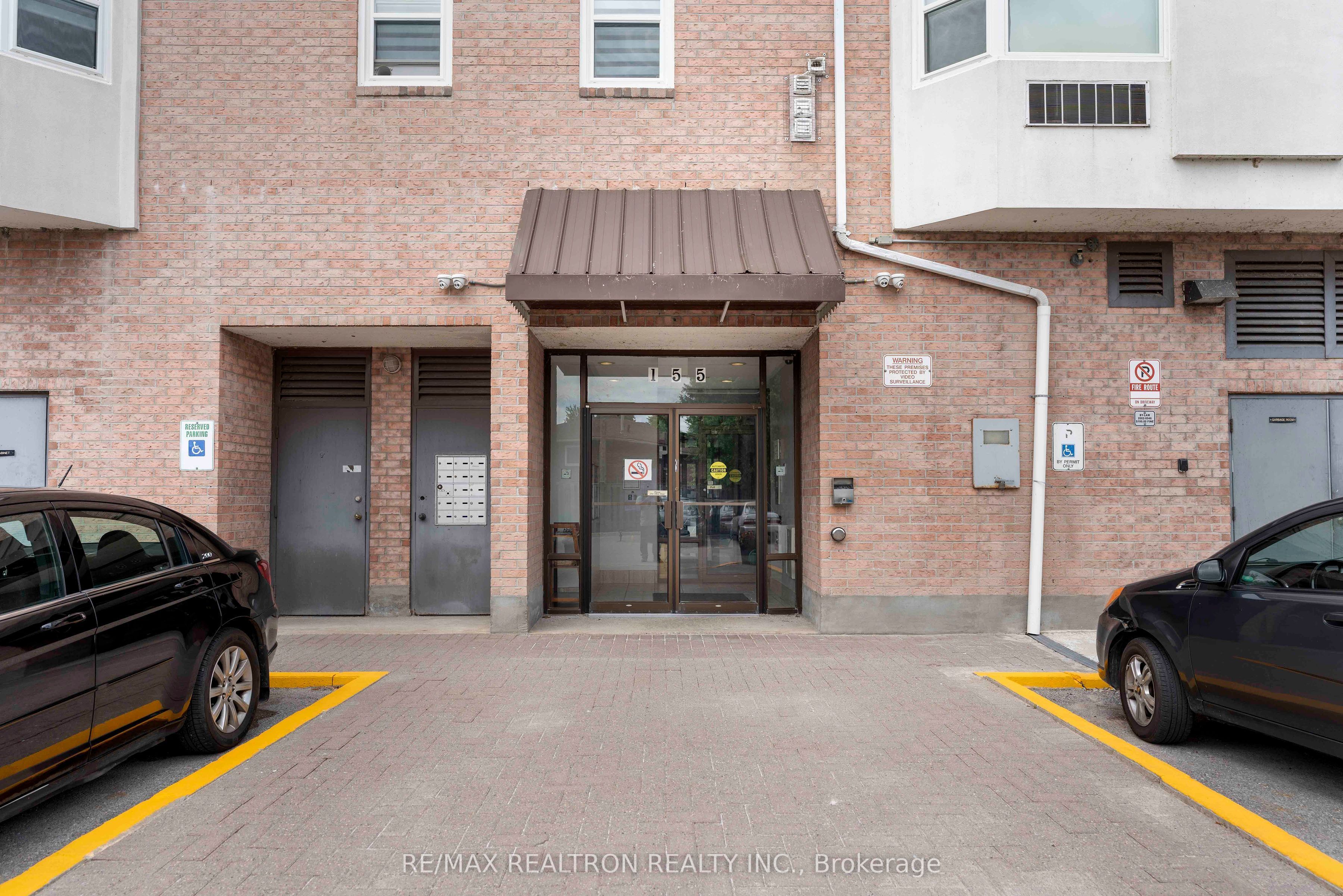 155 Riverglen Drive 315, Georgina, ON L4P 3M3 photo 4