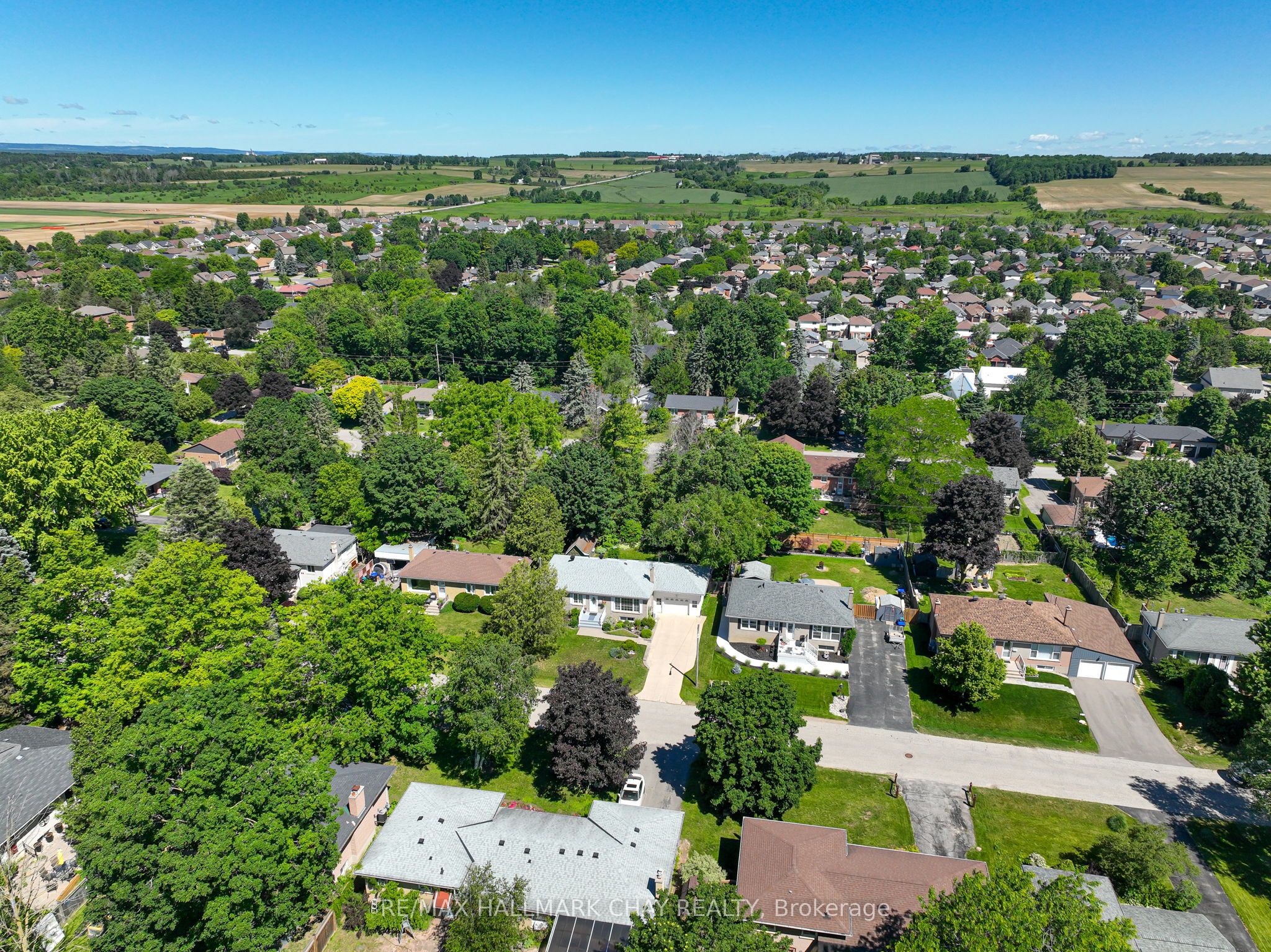 34 Elm Street, New Tecumseth, ON L9R 1M7 photo 2