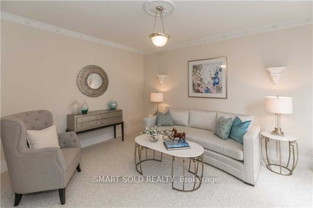 704 Foxcroft Boulevard, Newmarket, ON L3X 1N2 photo 5