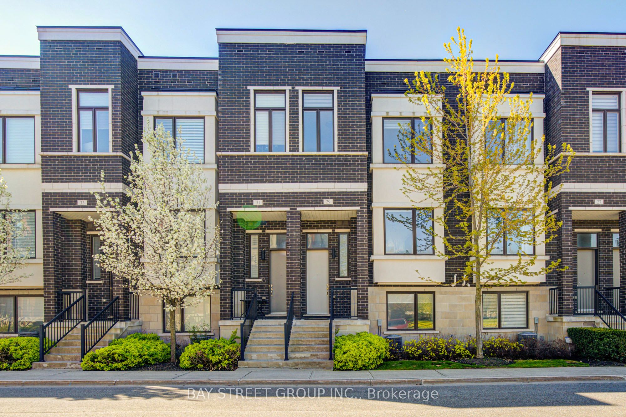 29 Lafferty Lane, Richmond Hill, ON L4C 0Z8