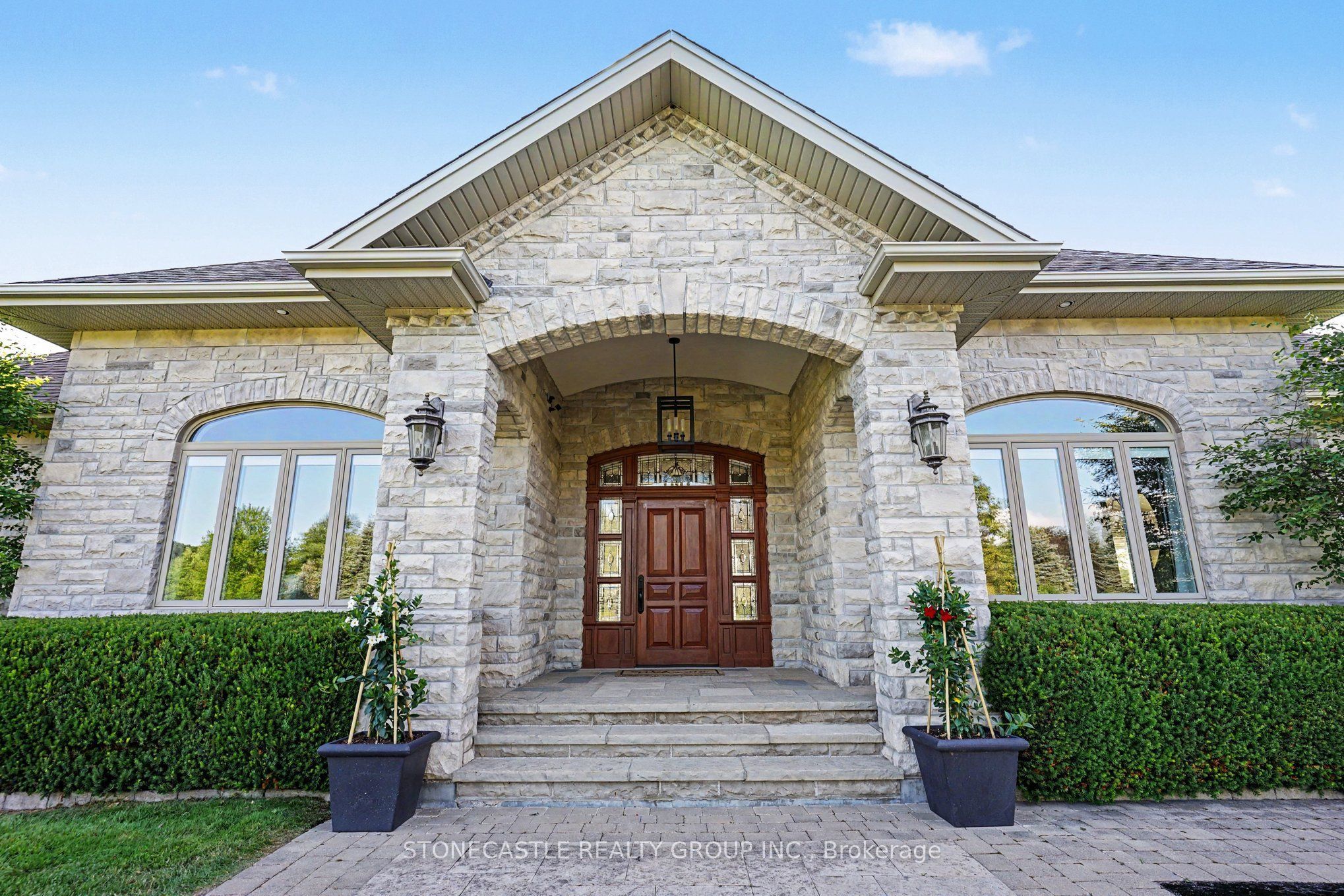 4 Sugarbush Lane, Uxbridge, ON L9P 2A1 photo 2
