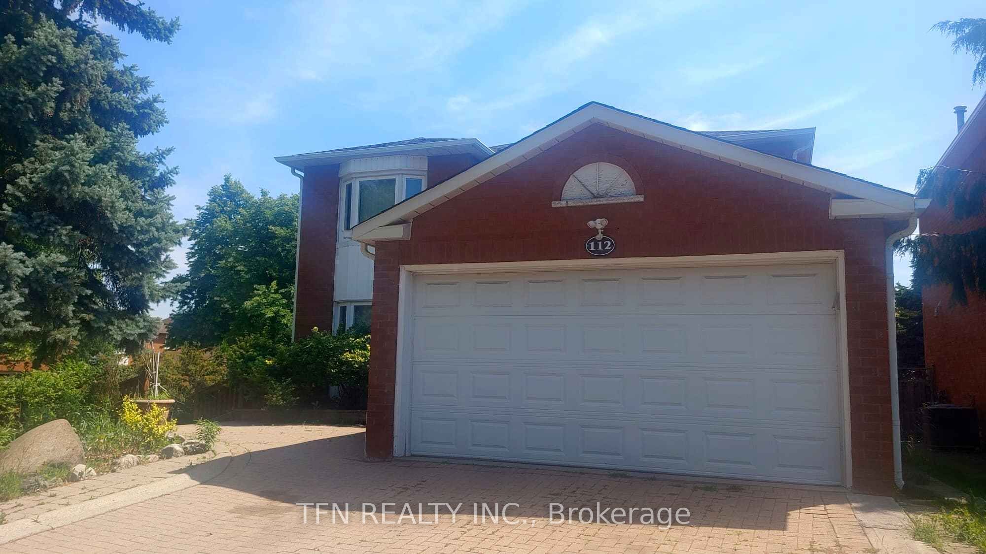 112 Trafalgar Square, Vaughan, ON L4J 7M9 photo 2