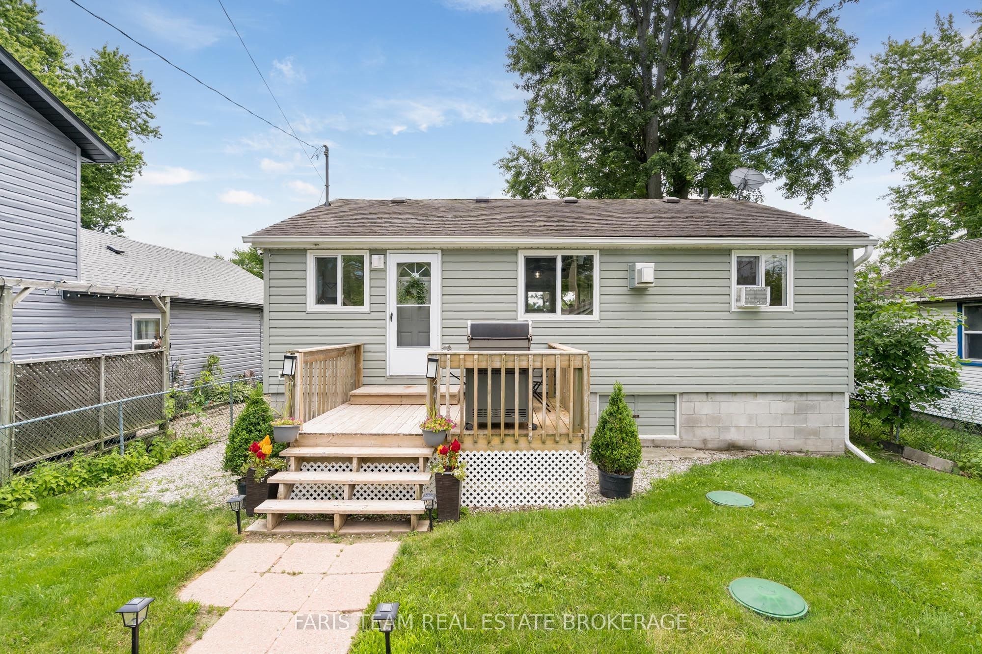 1067 Park Place, Innisfil, ON L0L 1K0