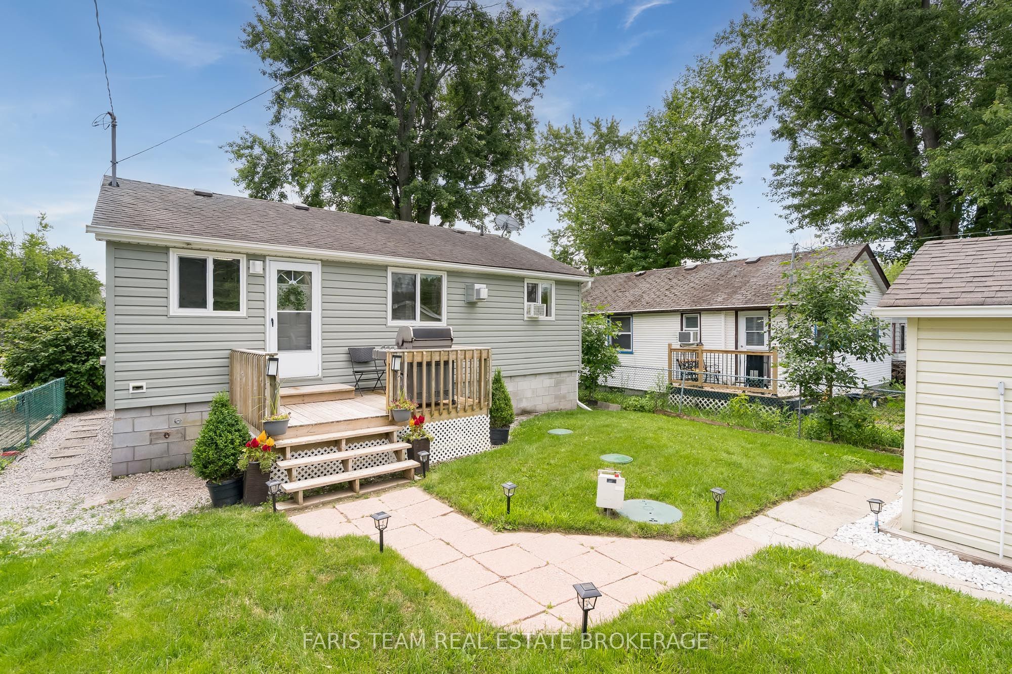 1067 Park Place, Innisfil, ON L0L 1K0 photo 3