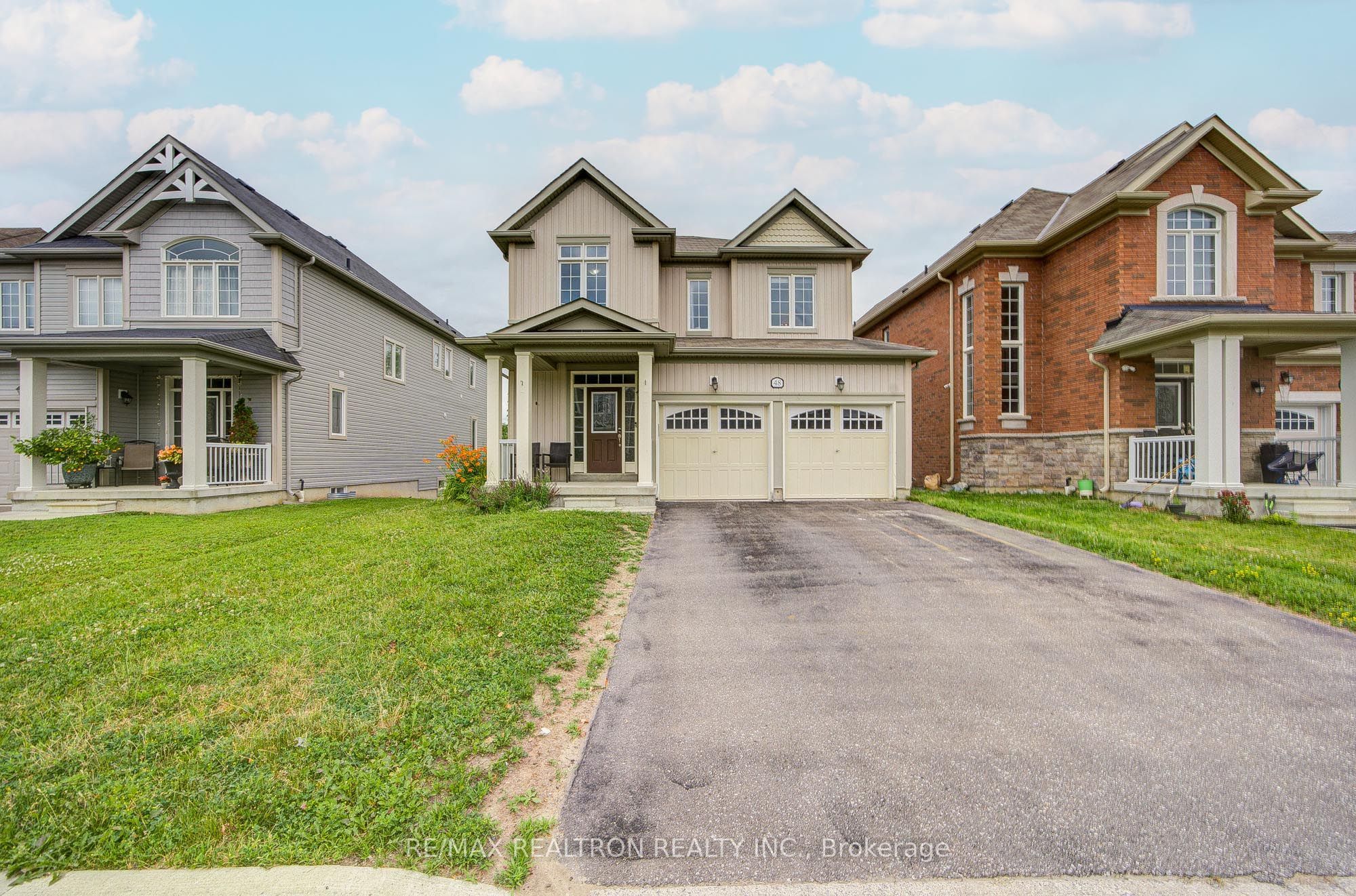 48 Robert Wilson Crescent, Georgina, ON L4P 4P1 photo 4