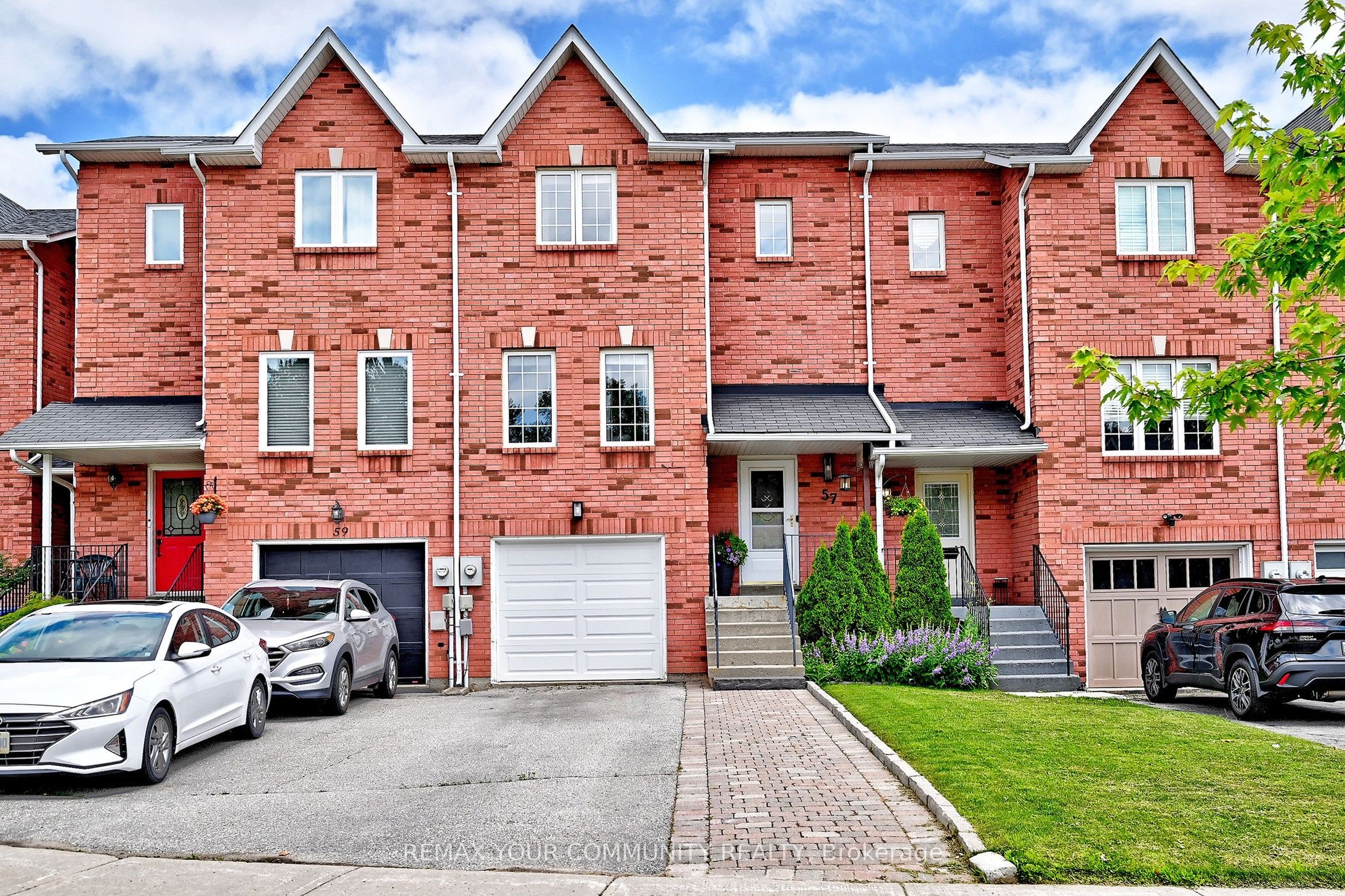 57 Hattie Court, Georgina, ON L4P 3Z8 photo 2