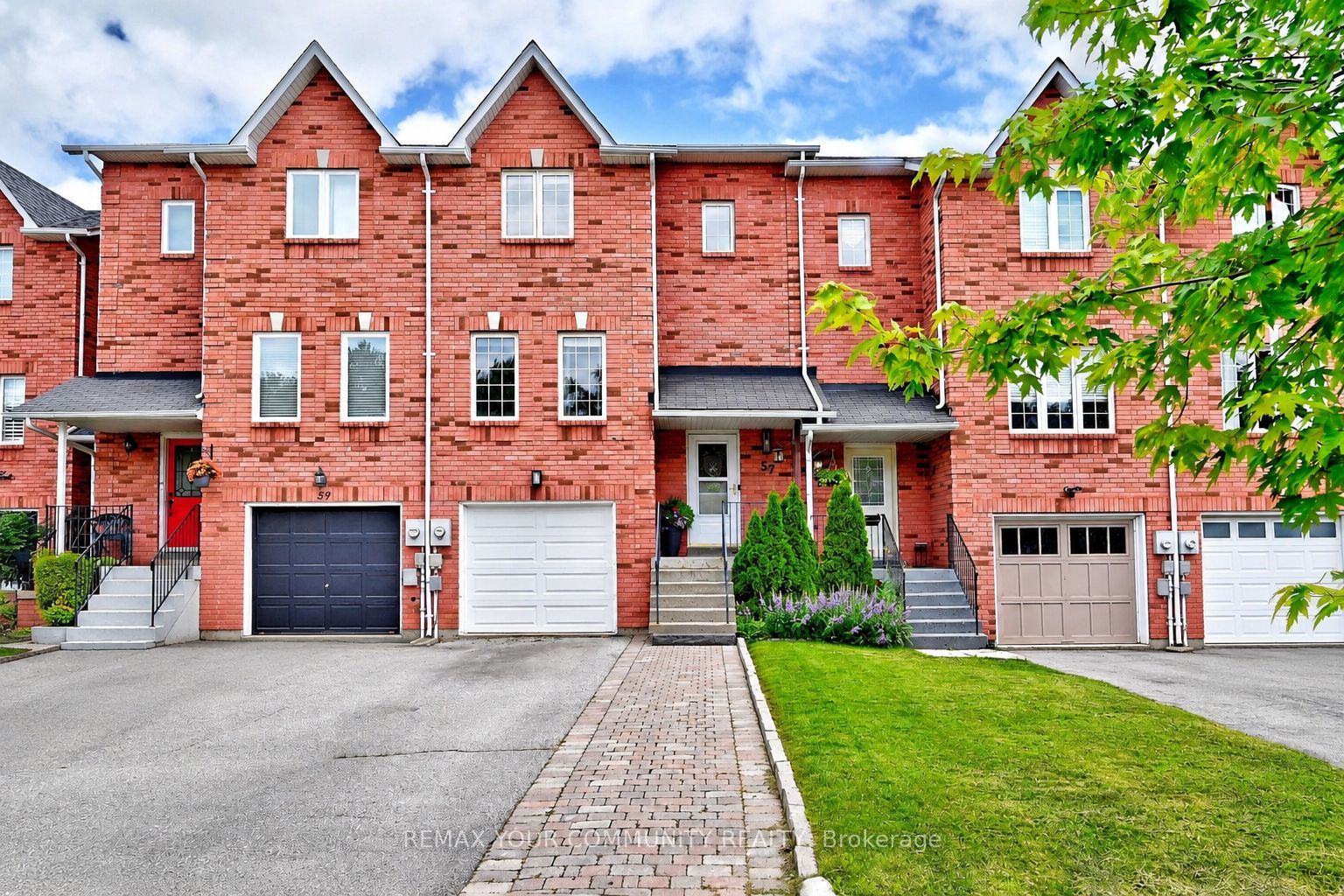 57 Hattie Court, Georgina, ON L4P 3Z8 photo 4