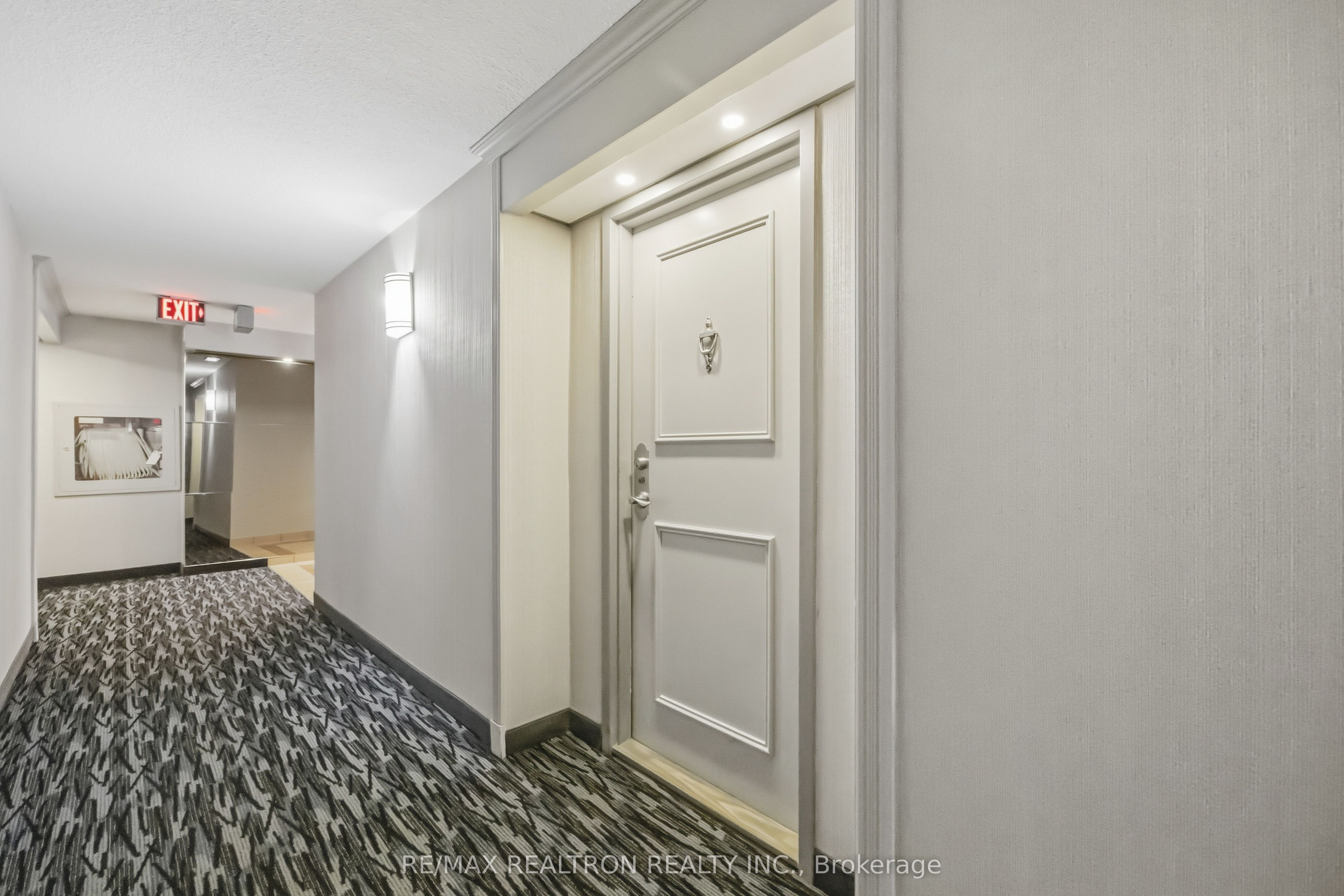 7440 Bathurst Street 608, Vaughan, ON L4J 7K8 photo 4