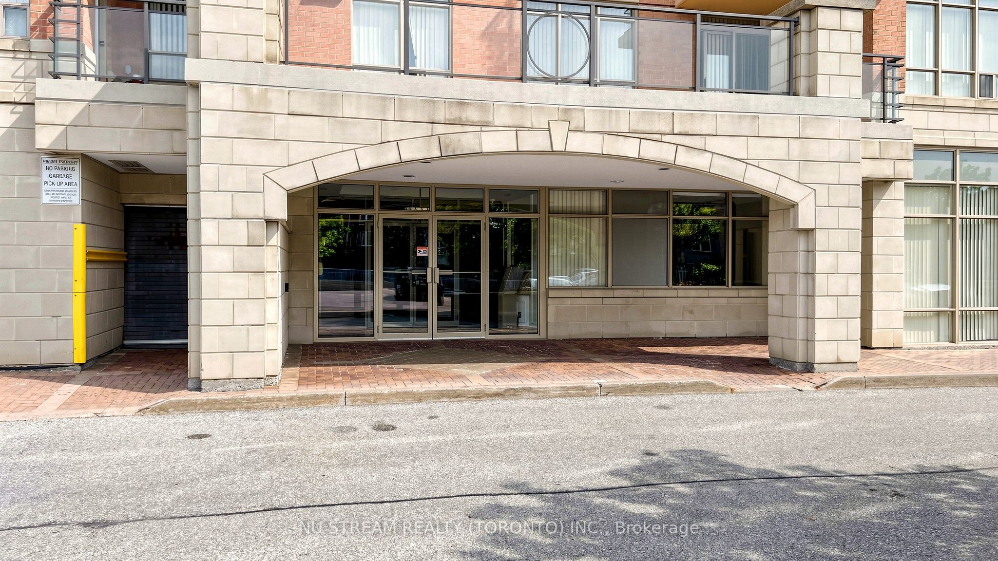 130 Pond Drive 106, Markham, ON L3T 7W5 photo 3