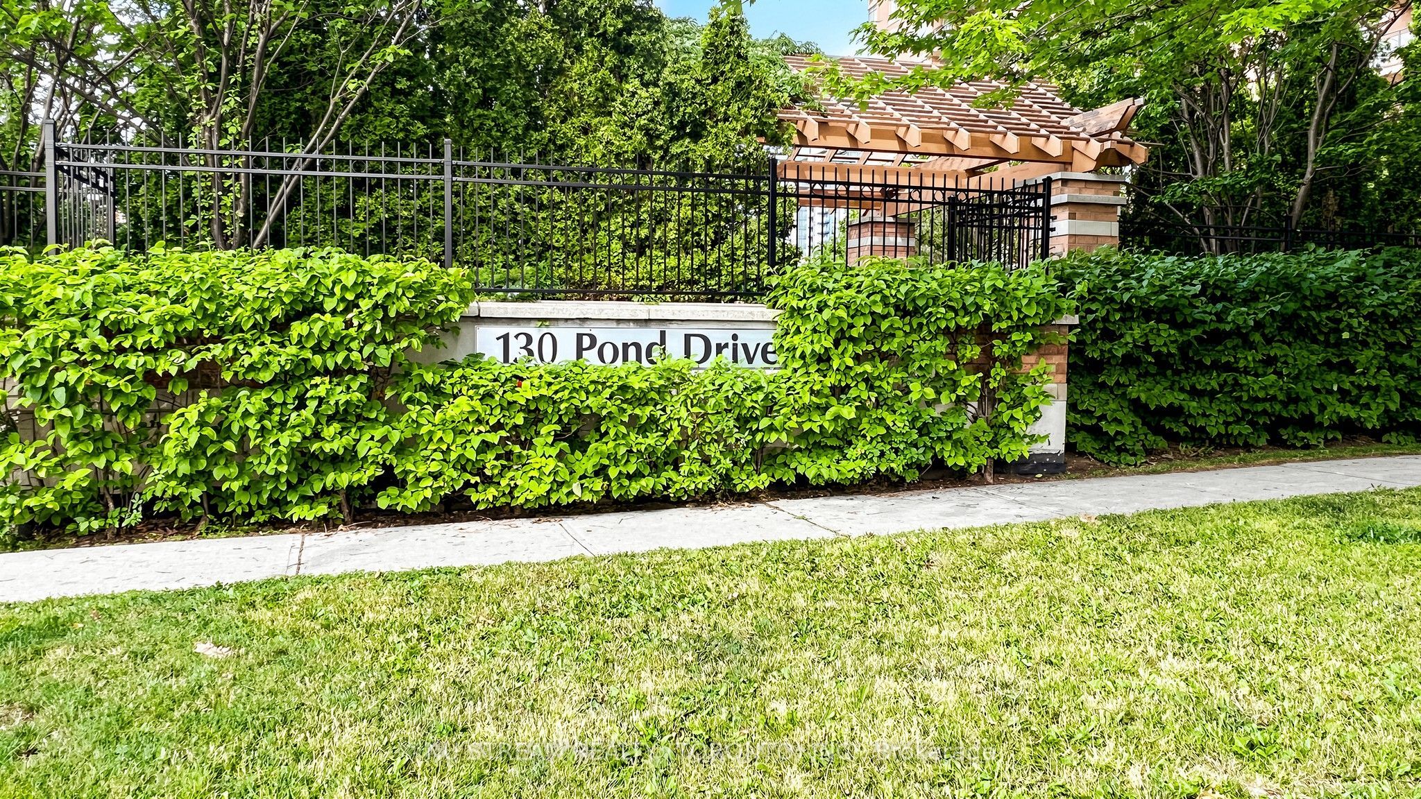 130 Pond Drive 106, Markham, ON L3T 7W5 photo 4