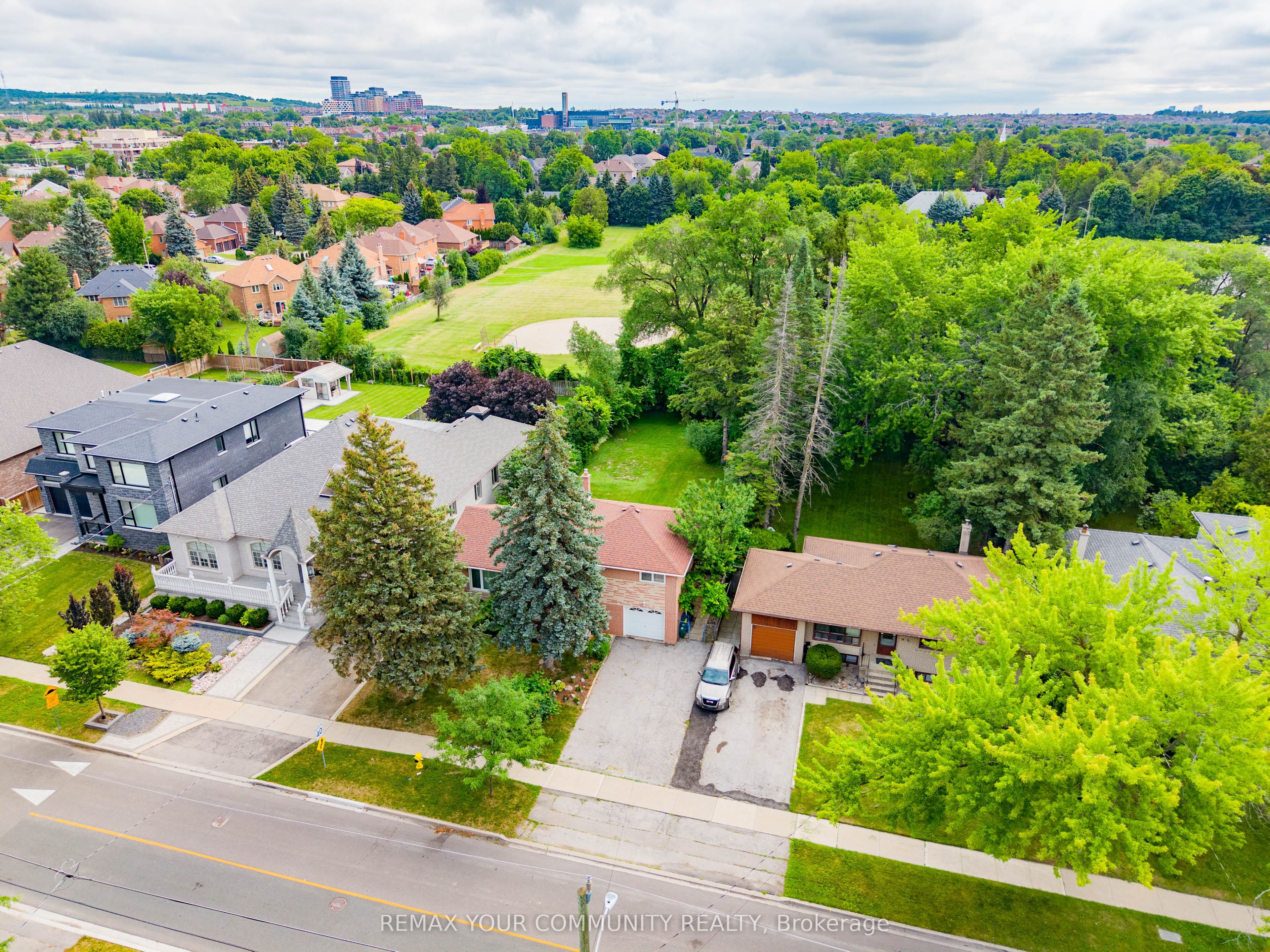 35 Netherford Road, Vaughan, ON L6A 1C7 photo 2