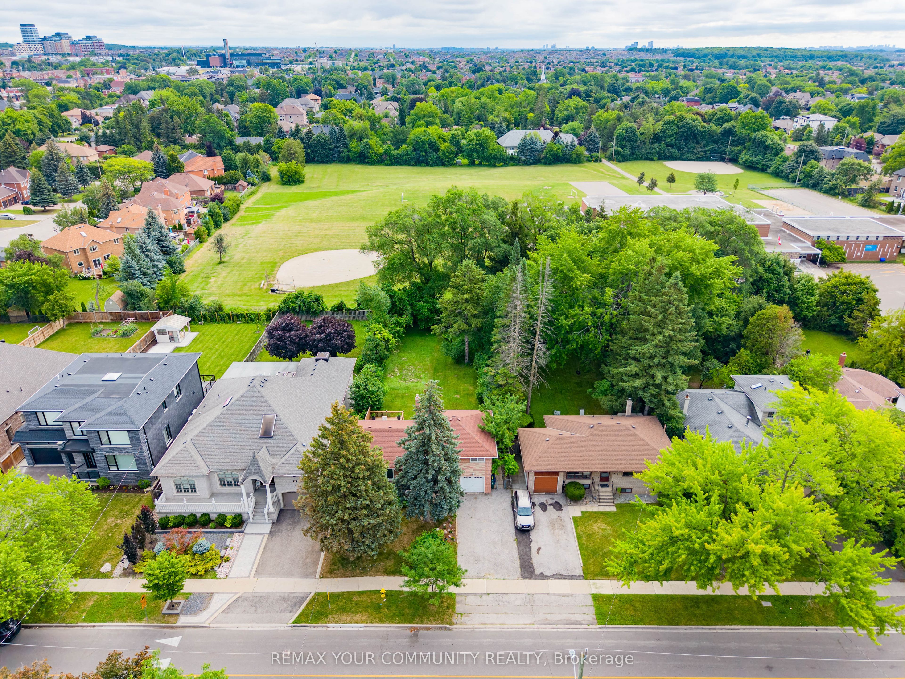 35 Netherford Road, Vaughan, ON L6A 1C7 photo 3