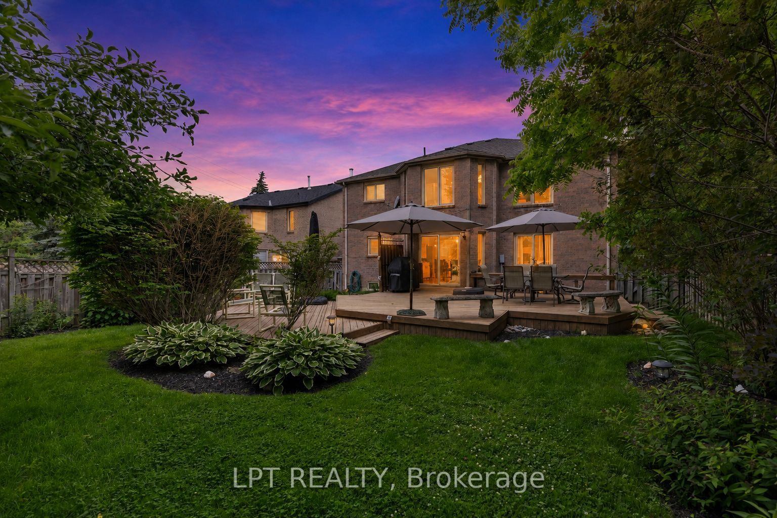 152 McCaffrey Road, Newmarket, ON L3X 1K2 photo 3
