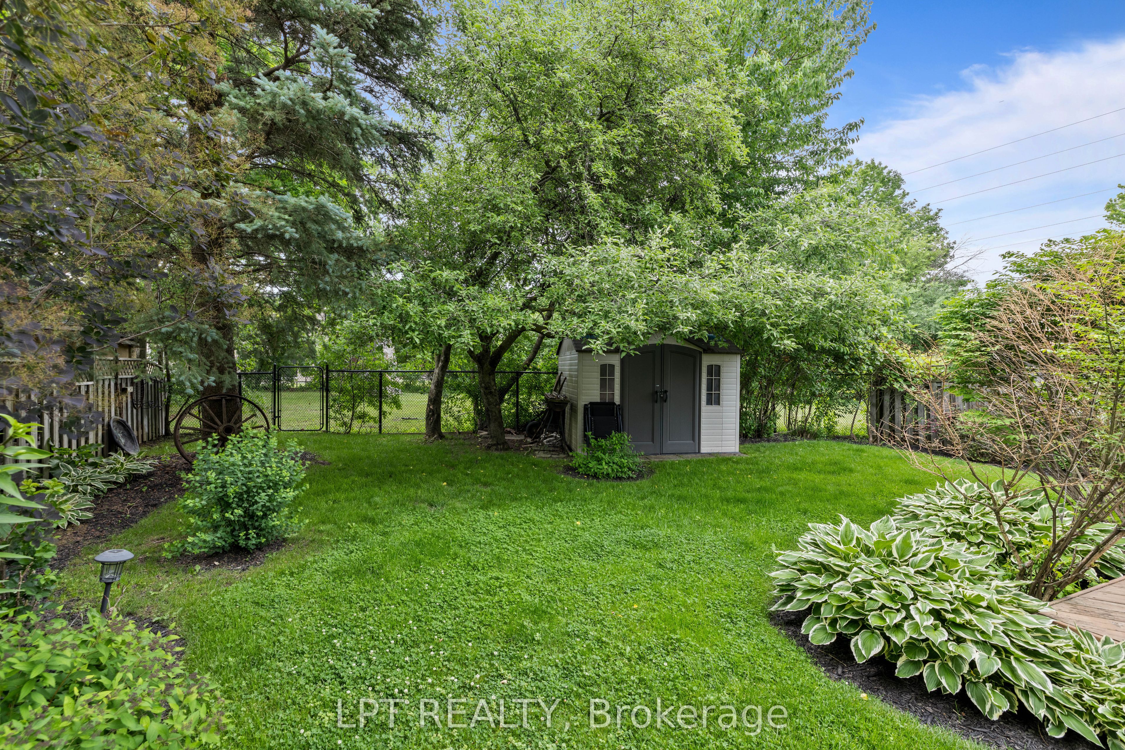 152 McCaffrey Road, Newmarket, ON L3X 1K2 photo 4