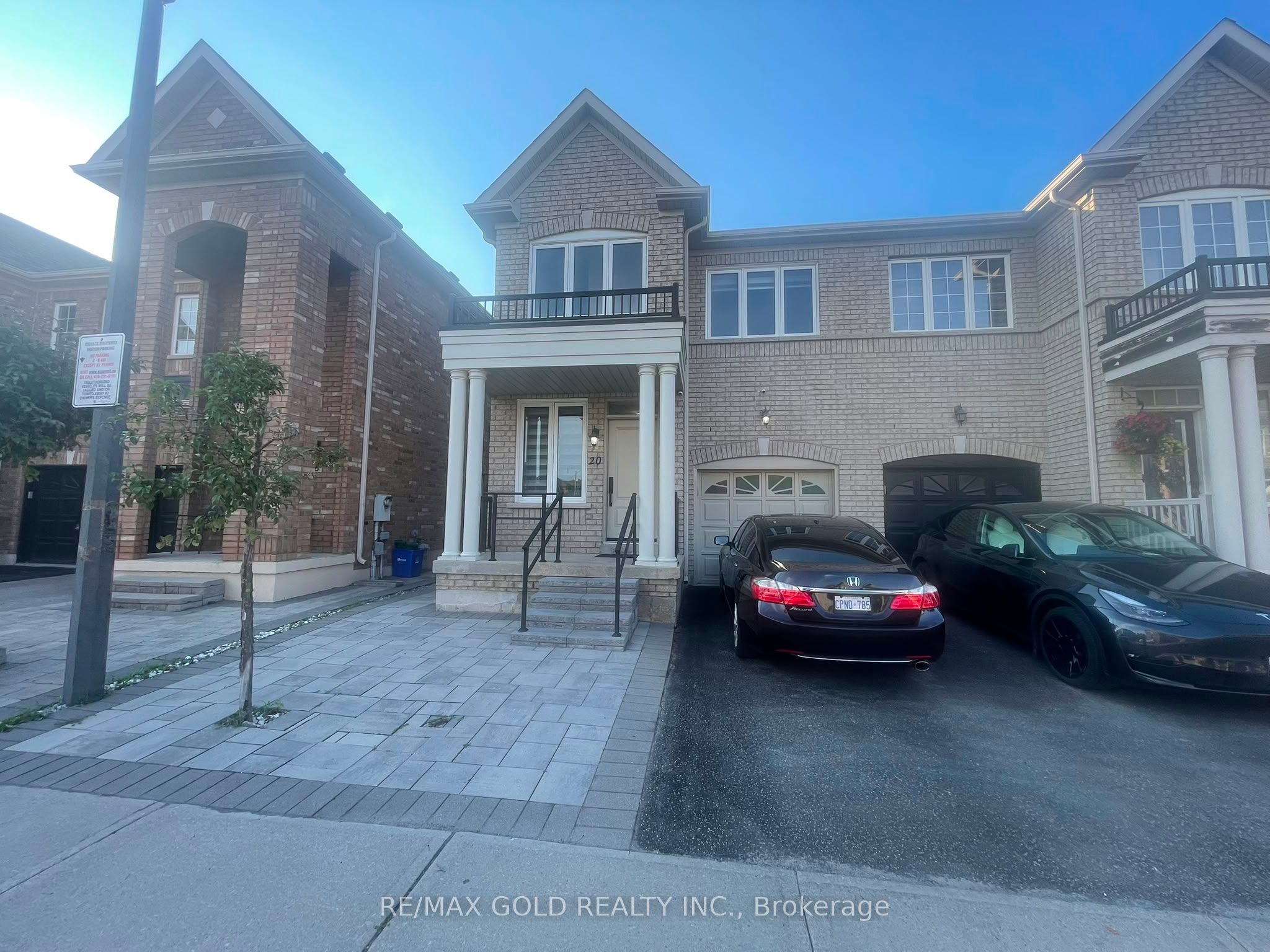 20 Kincaid Lane, Markham, ON L3S 0B8