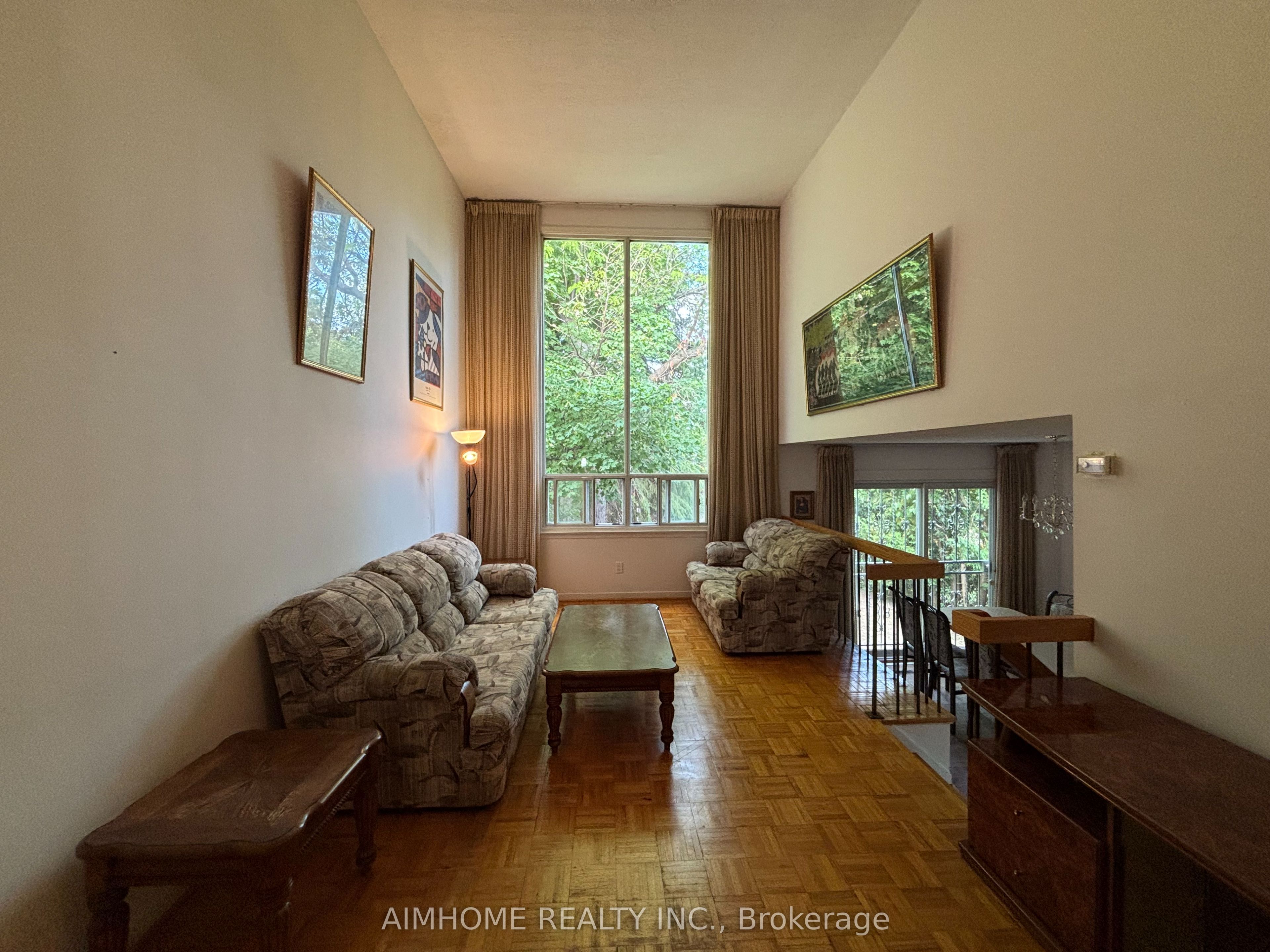 29 Snowshoe Crescent, Markham, ON L3T 4M7 photo 4