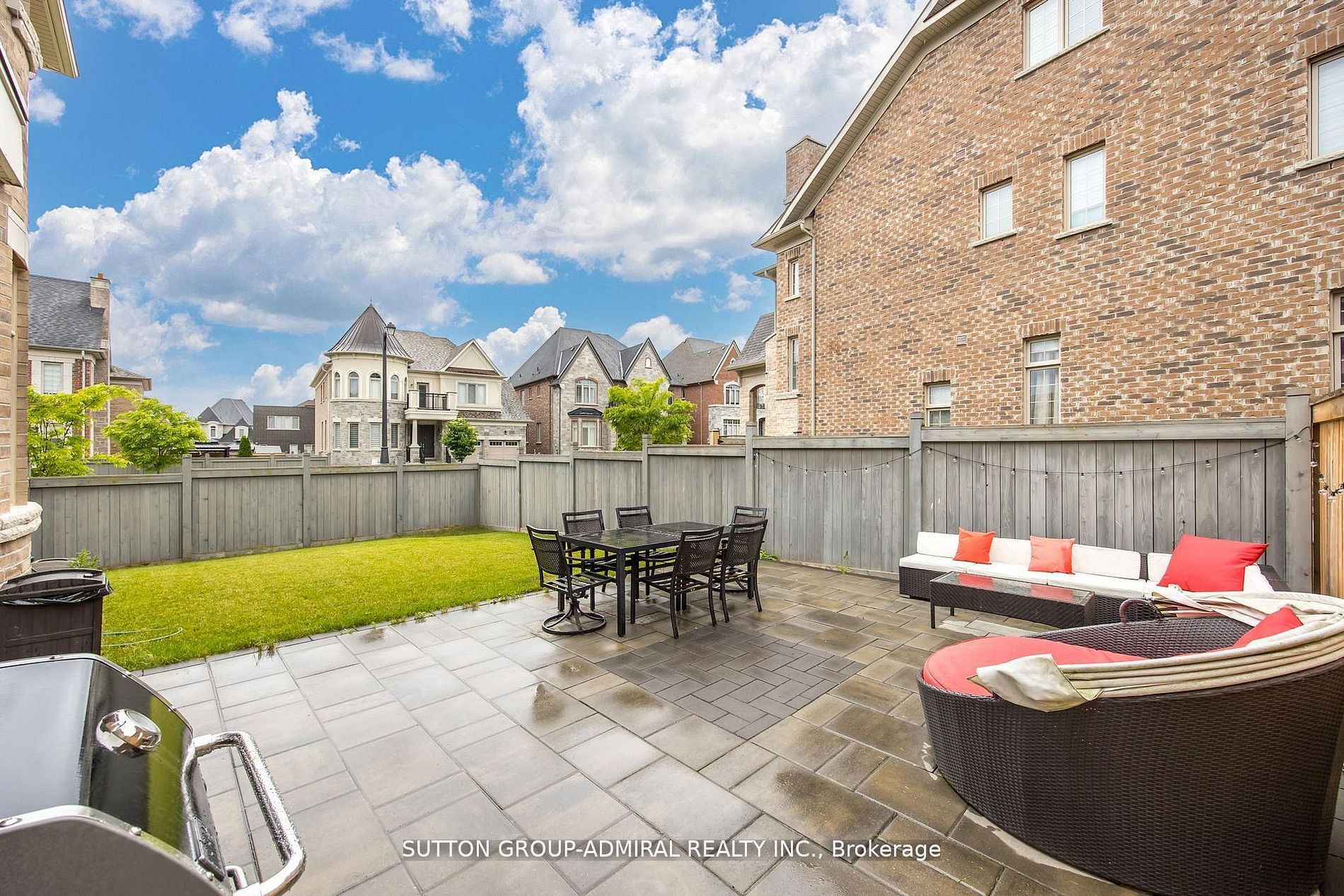 36 Hurst Avenue, Vaughan, ON L5A 4Y5 photo 2