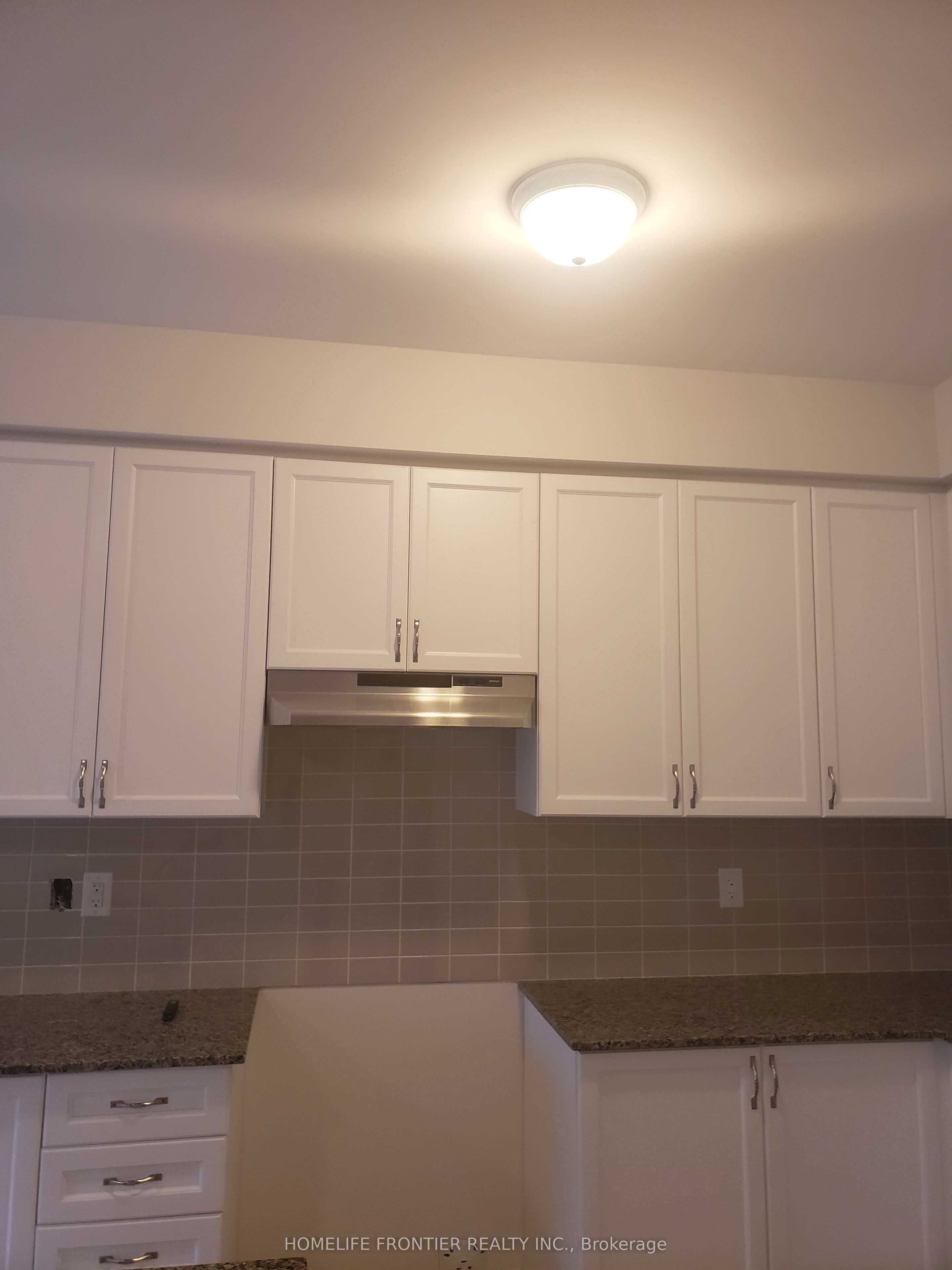 129 Gordon Circle, Newmarket, ON L3Y 0C9 photo 4